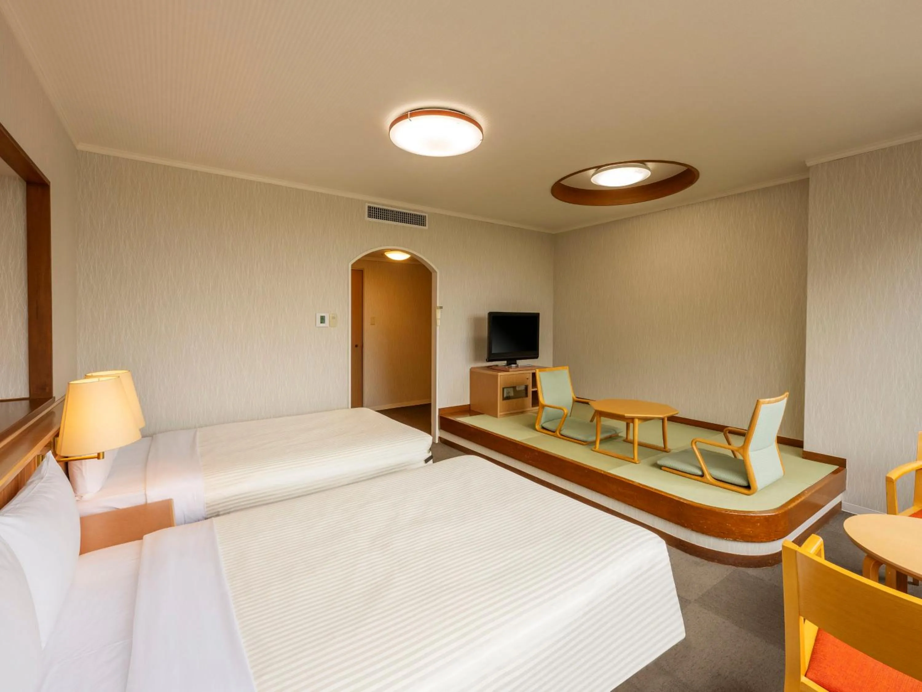 Photo of the whole room, Bed in KAMENOI HOTEL Kamogawa