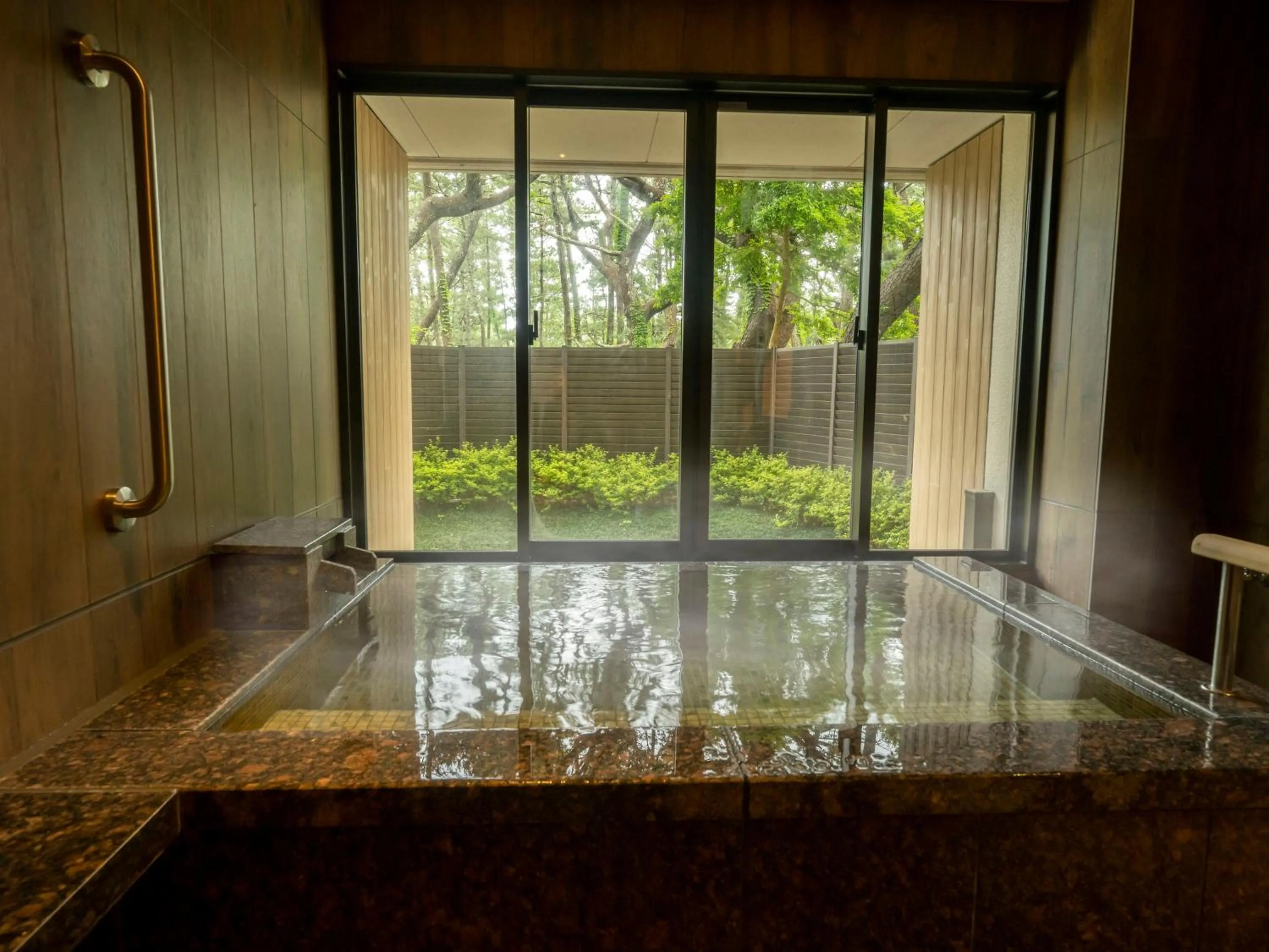 Garden view in KAMENOI HOTEL Kamogawa