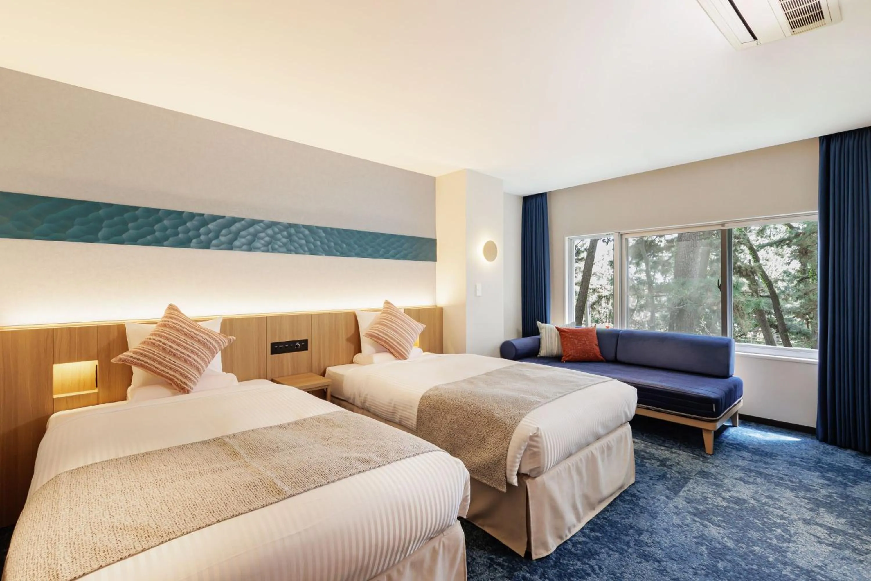 Photo of the whole room, Bed in KAMENOI HOTEL Kamogawa