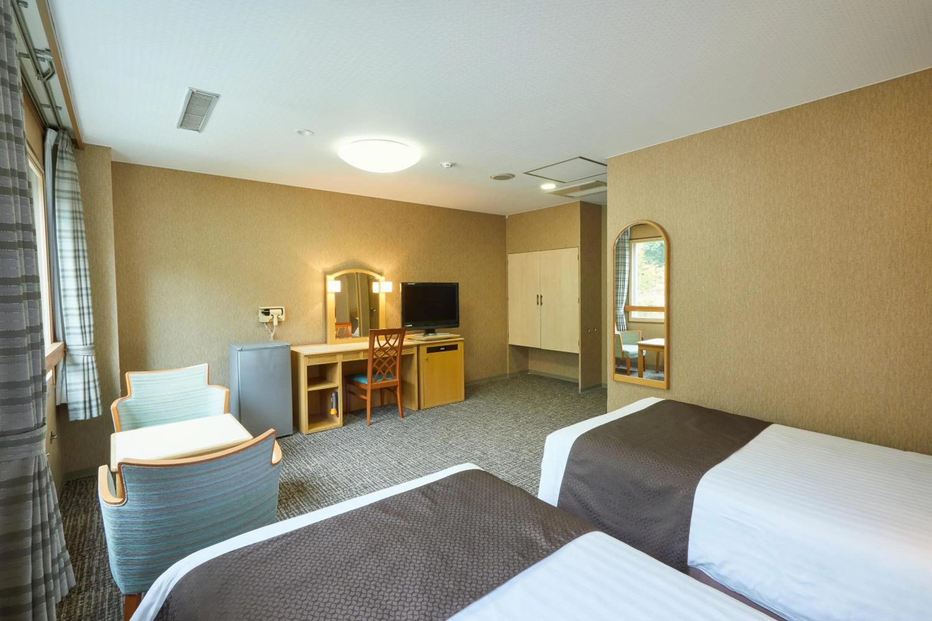 Photo of the whole room, Bed in KAMENOI HOTEL SHIOBARA Dog Friendly Hotel