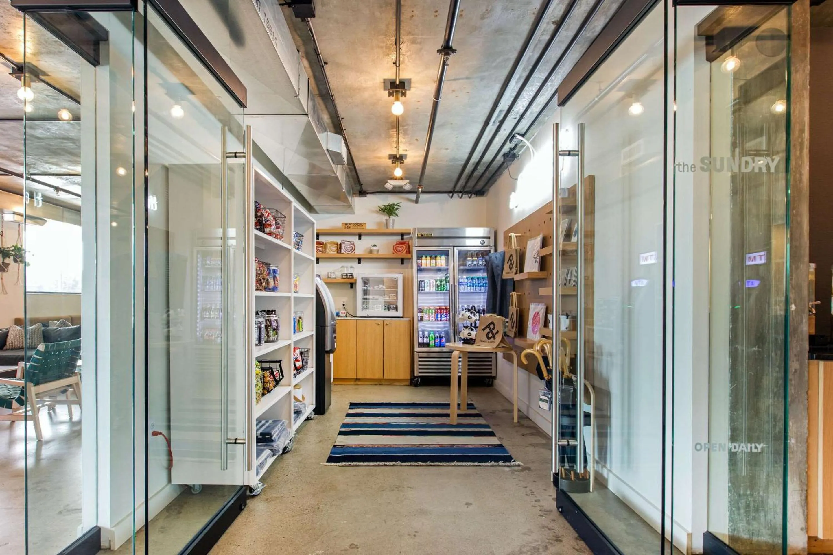 On-site shops in Trumbull and Porter - Detroit Downtown