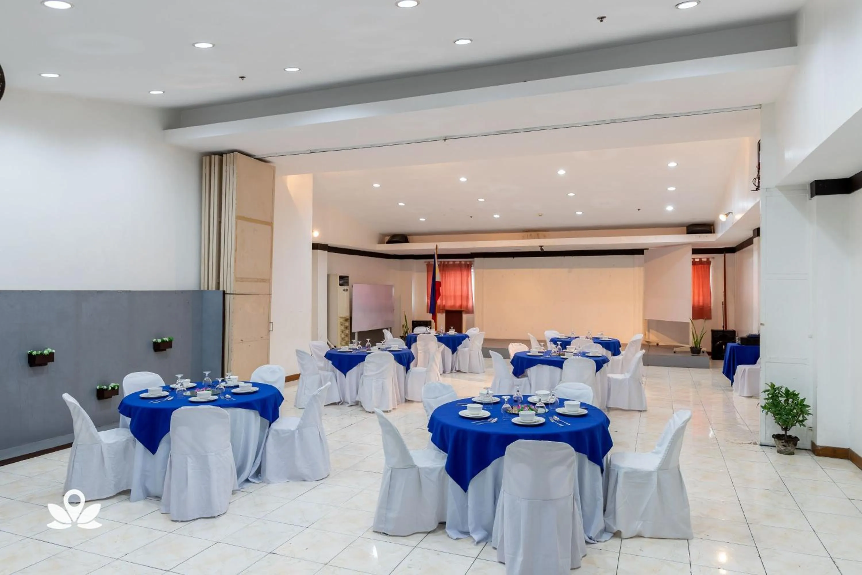 Business facilities in Check Inn Hotel Dumaguete City by RedDoorz