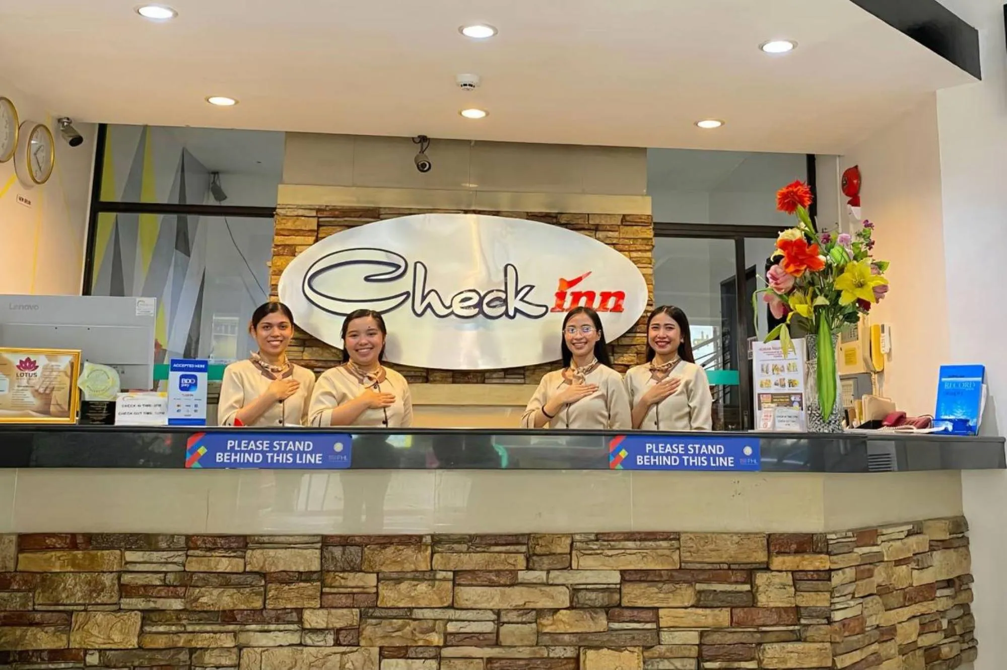 Lobby or reception in Check Inn Hotel Dumaguete City by RedDoorz