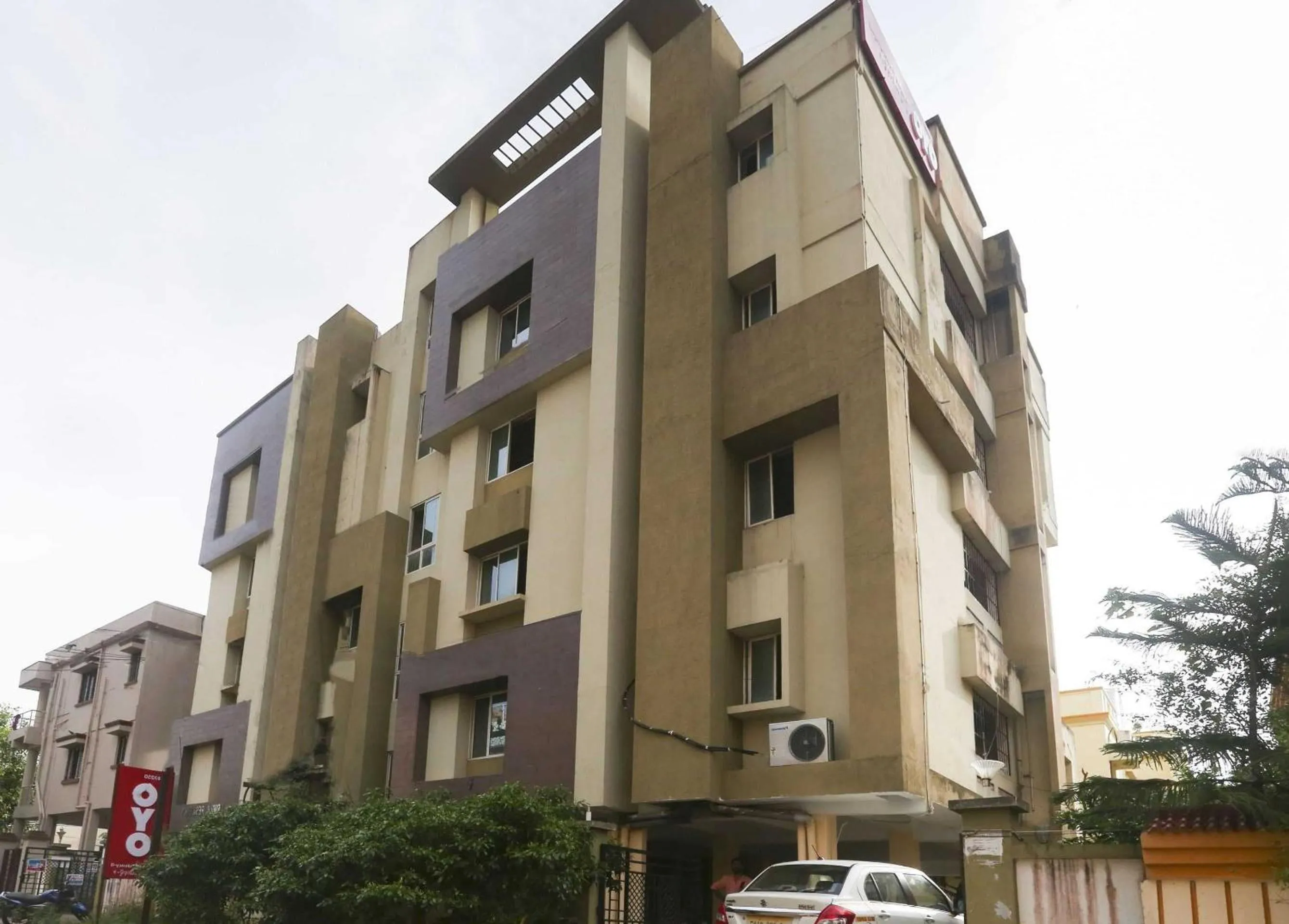 Facade/entrance in Super Hotel O Avigna Residency