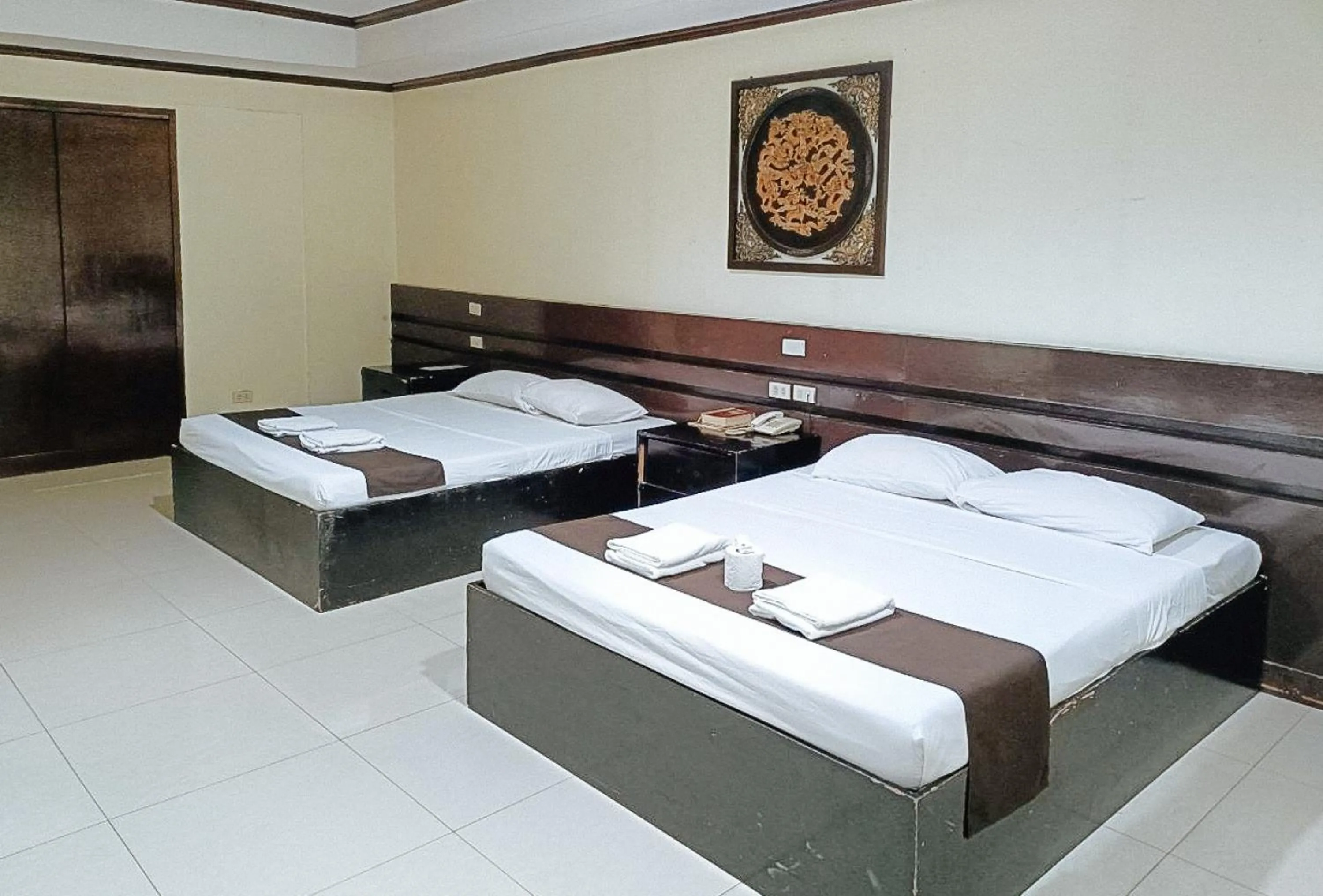 Bed in Check Inn Bacolod by RedDoorz