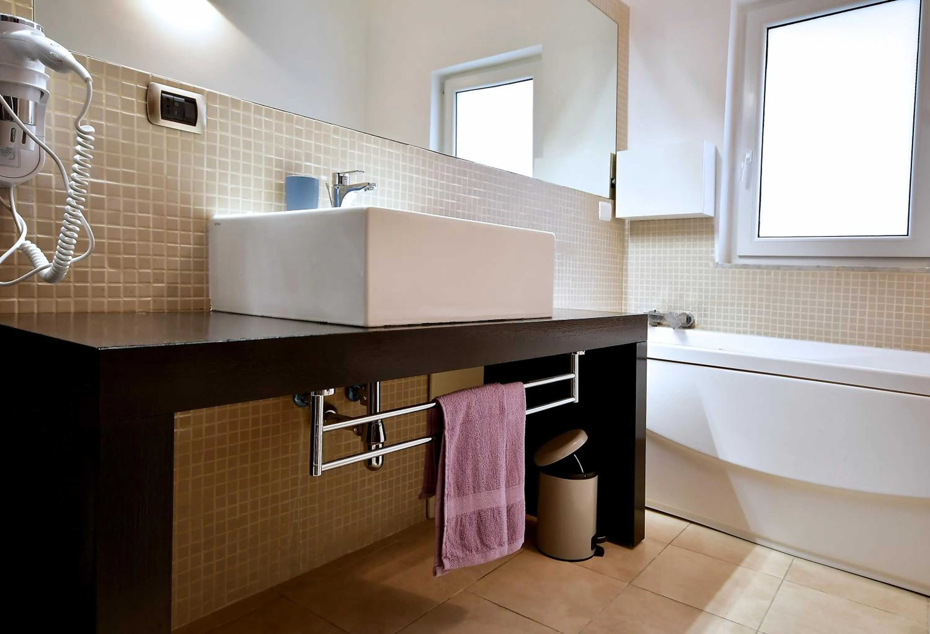 Bathroom in Di affreschi e volte