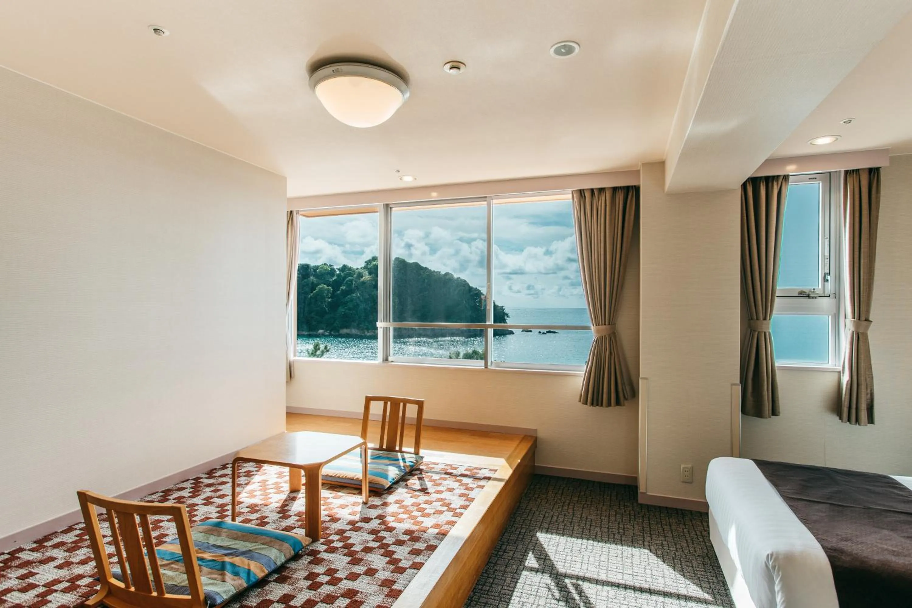 Photo of the whole room in KAMENOI HOTEL Kii-Tanabe