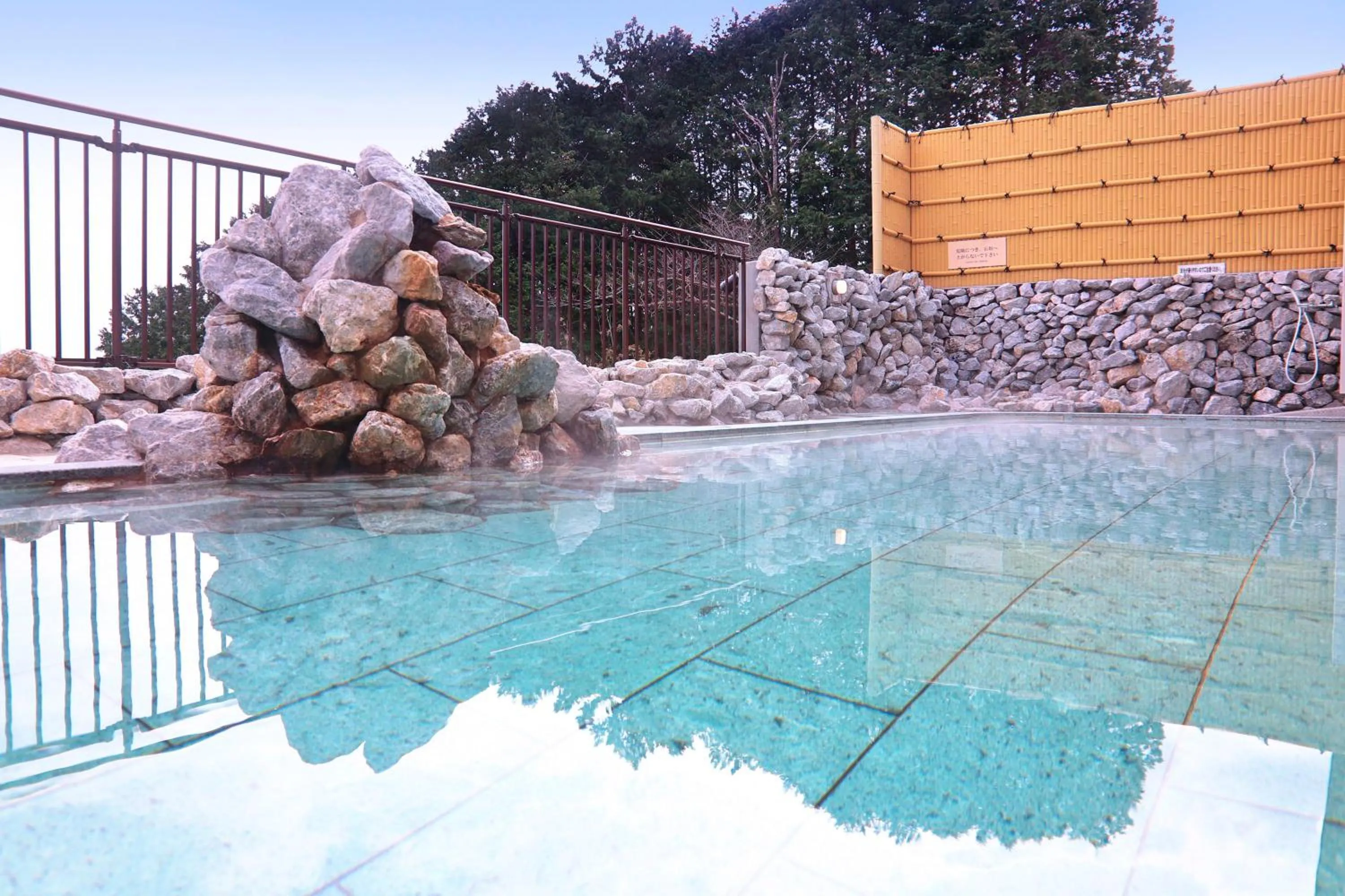 Open Air Bath in KAMENOI HOTEL Kochi