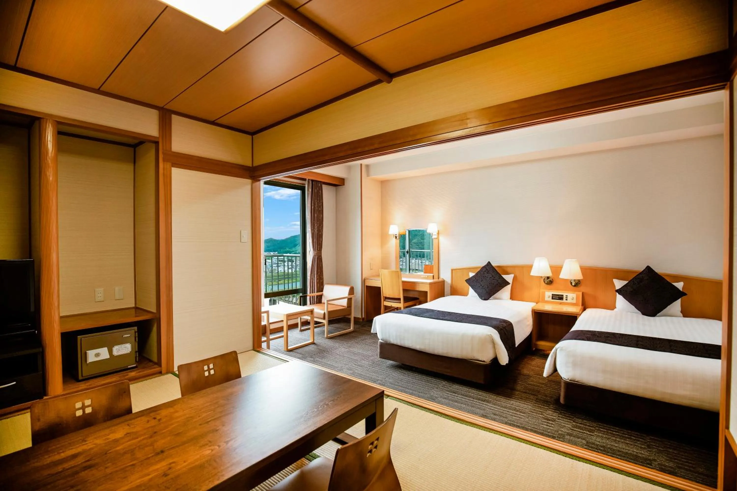 Bed in Kanpo no Yado Ino