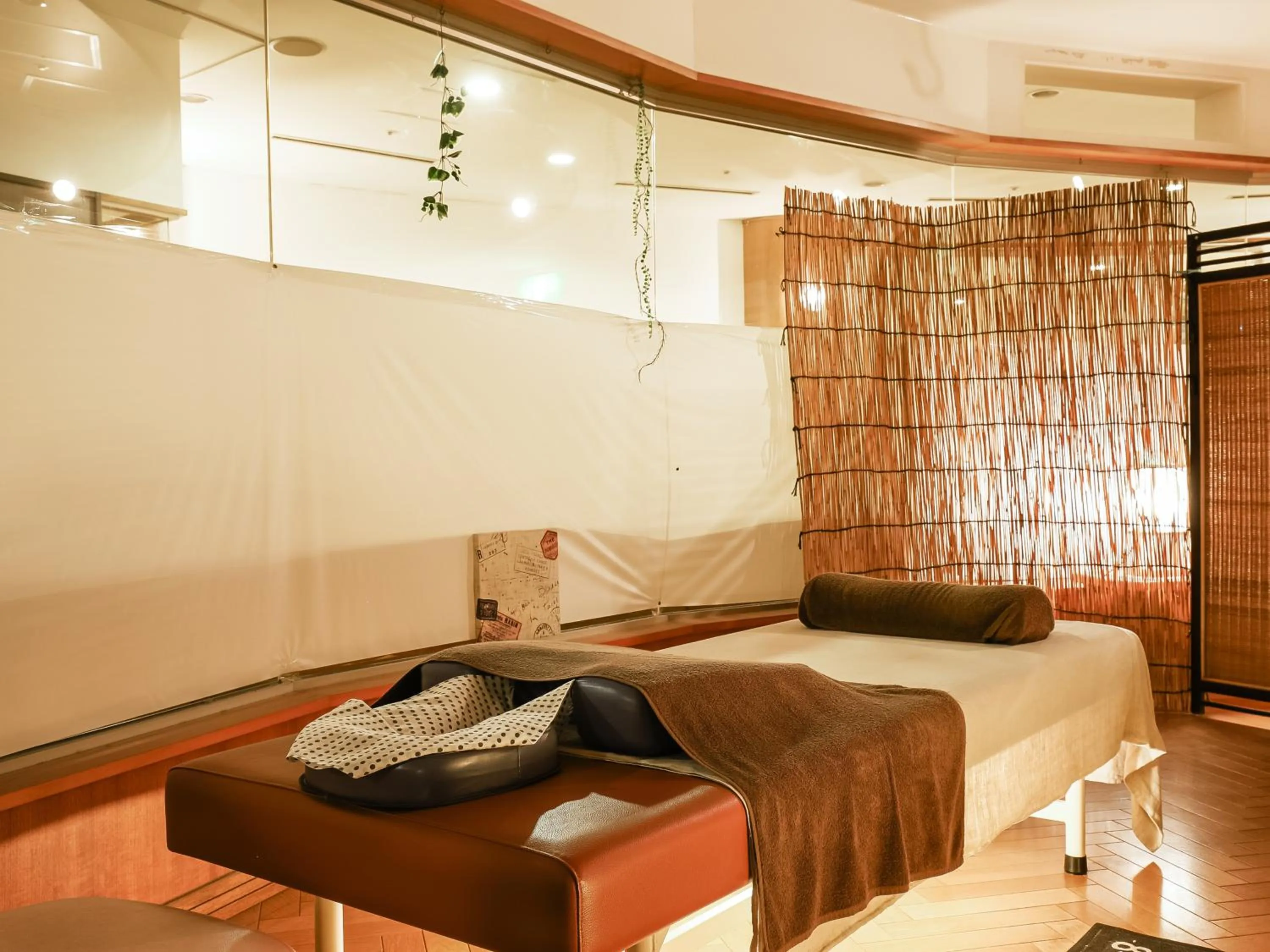 Massage, Bed in Kanpo no Yado Ino