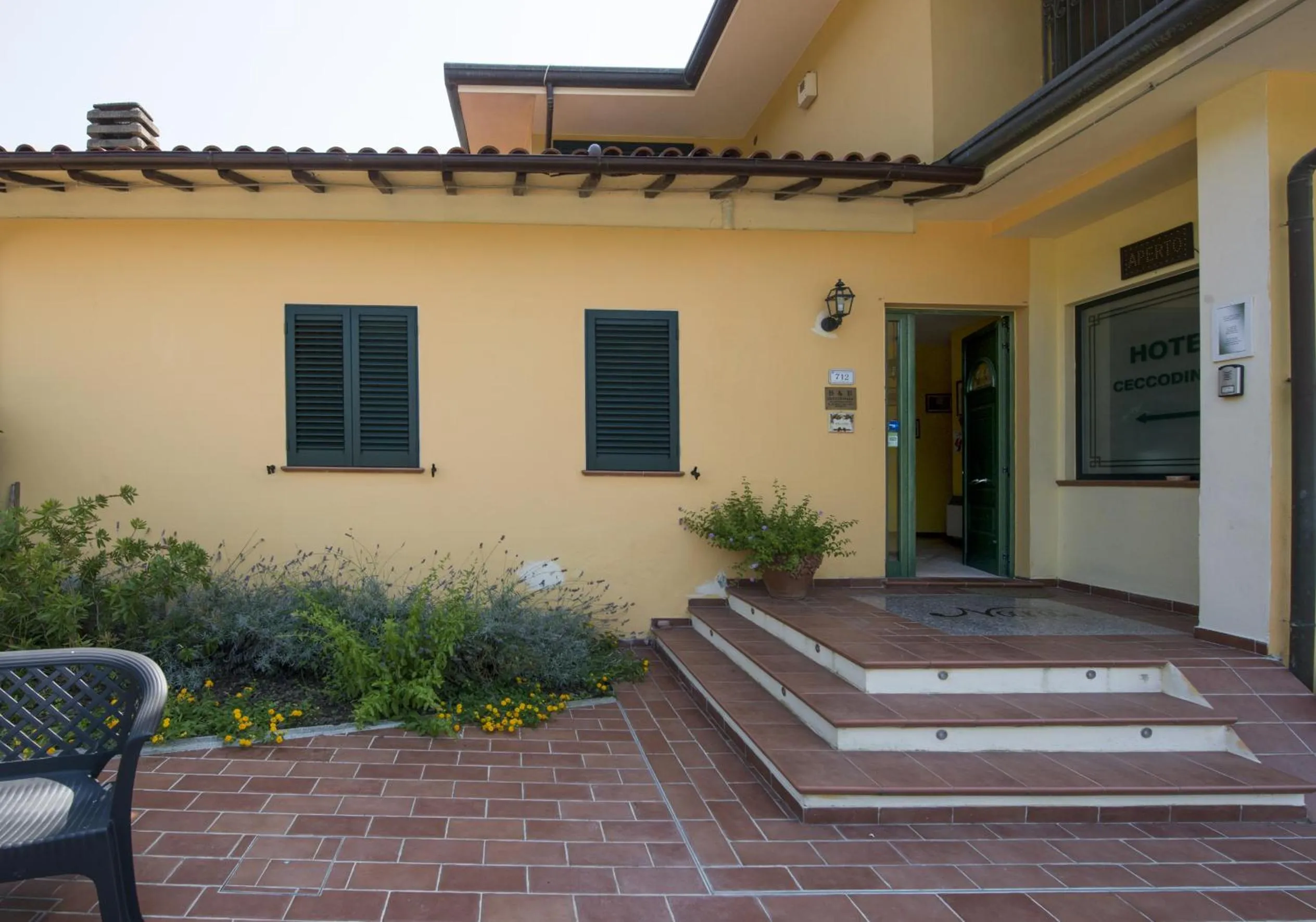 Facade/entrance in Cecco di Nara