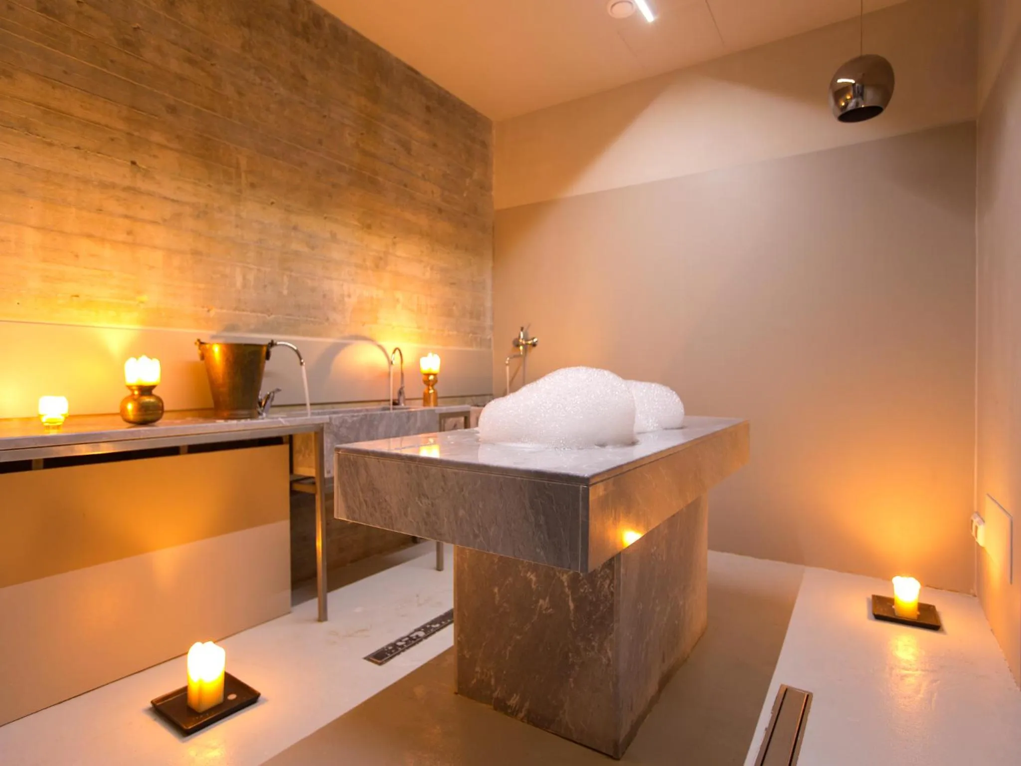 Massage in Antonello Colonna Resort & Spa