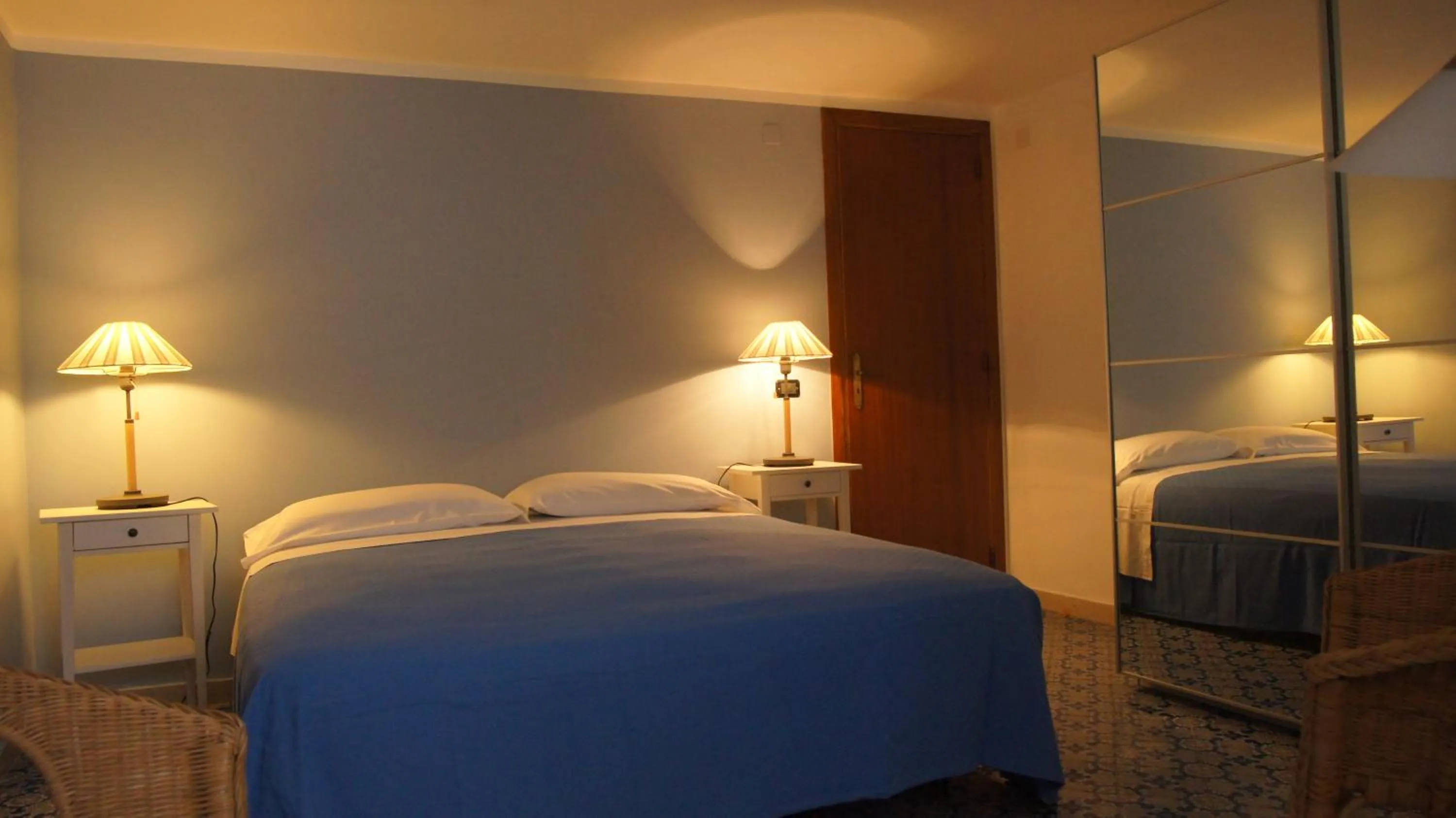 Photo of the whole room, Bed in B&B Sciabakè