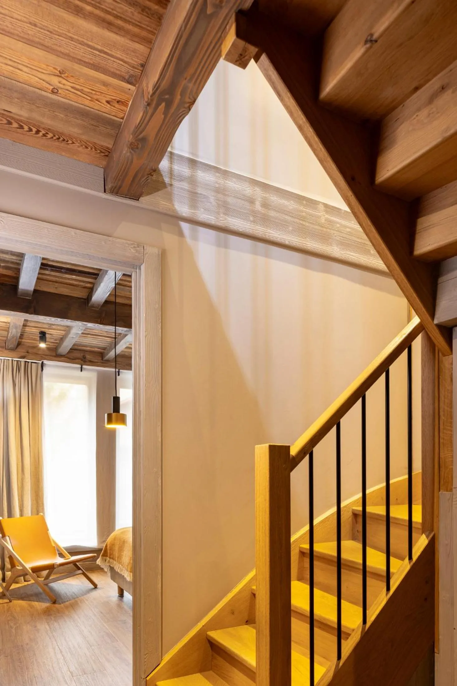 Bed in Hotel MONT-BLANC VAL D'ISERE