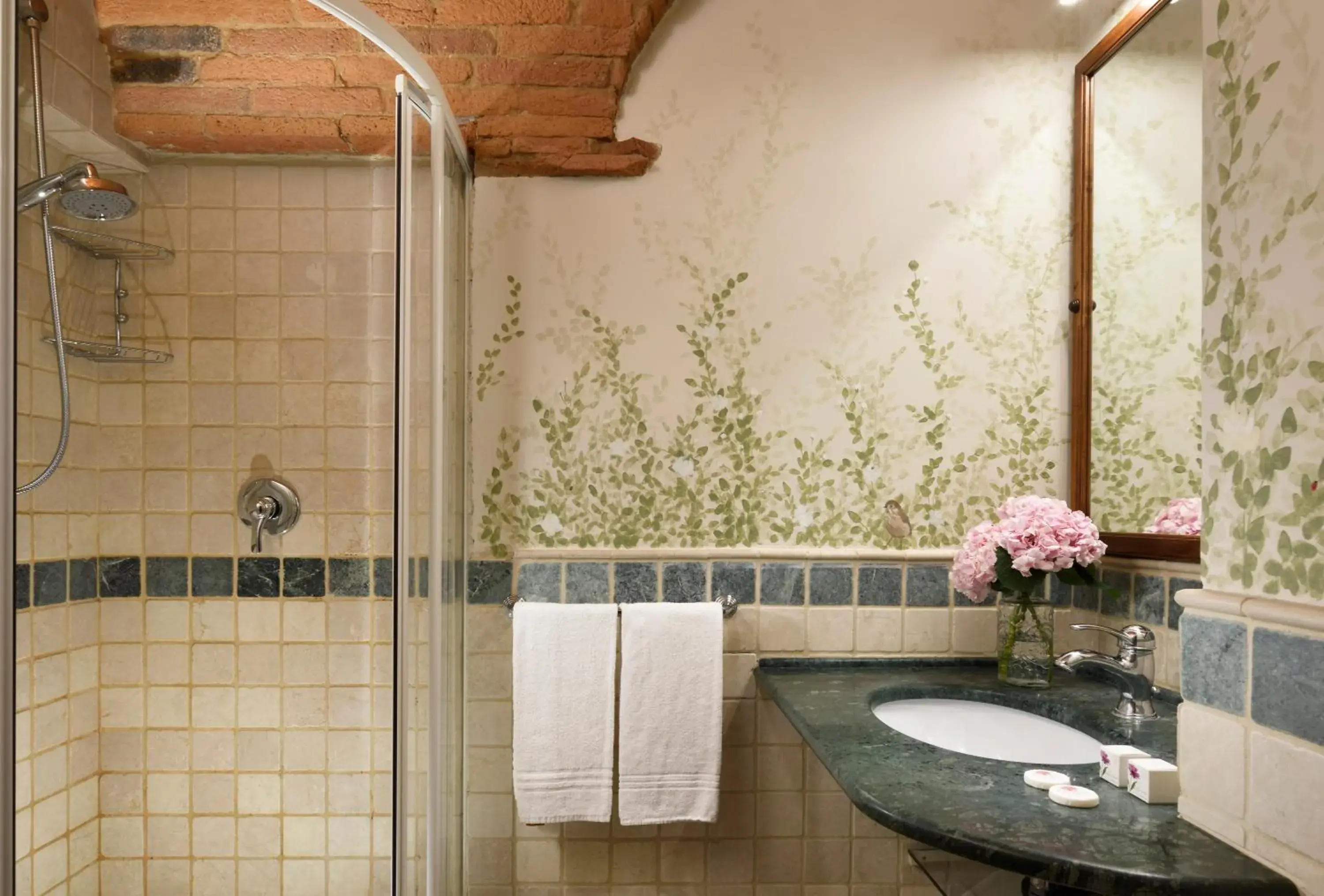 Classic Room in Borgo Antico Casalbosco Holiday Home & Winery Classic Room in Borgo Antico Casalbosco Holiday Home & Winery