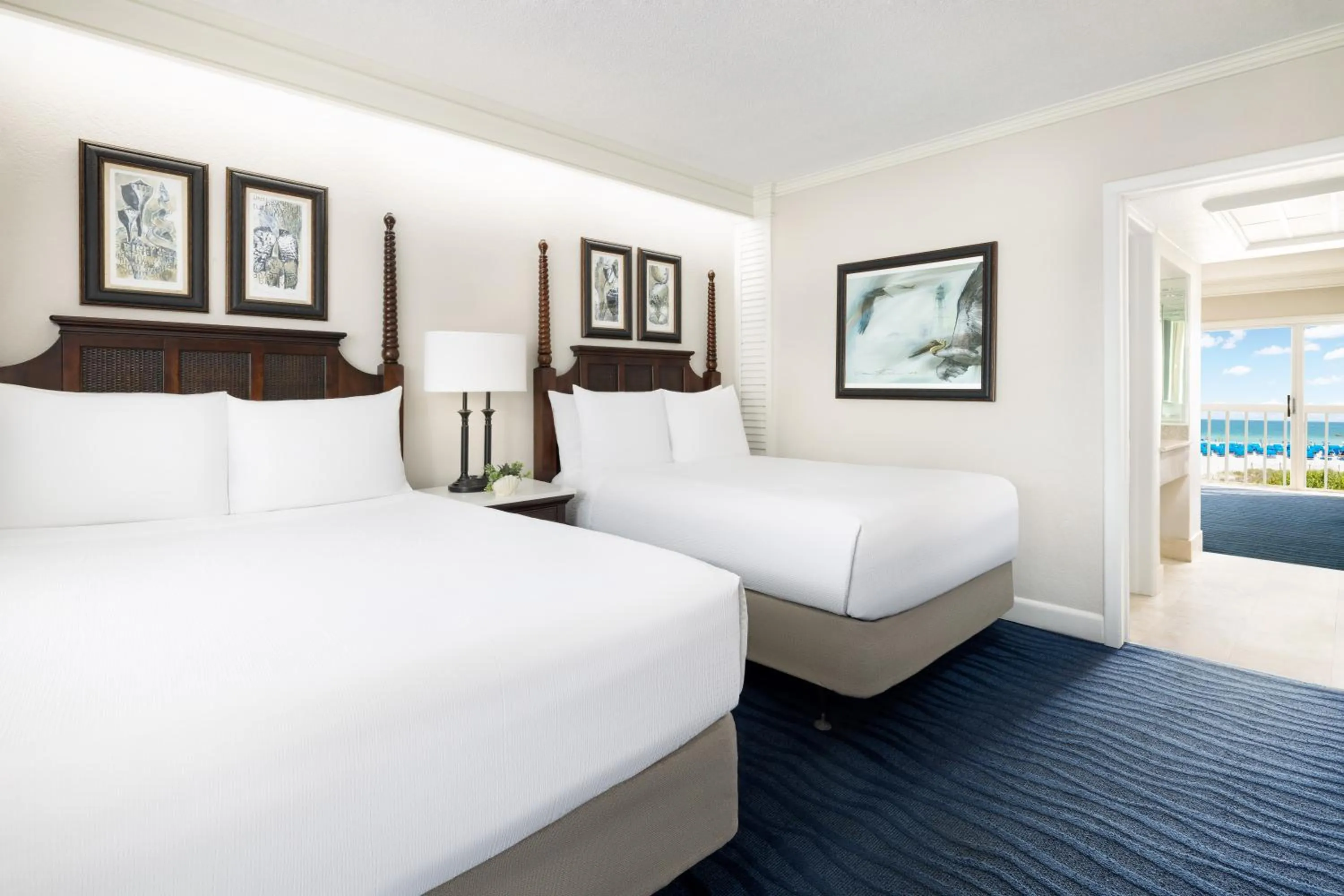 Bedroom, Bed in Island Grand at TradeWinds