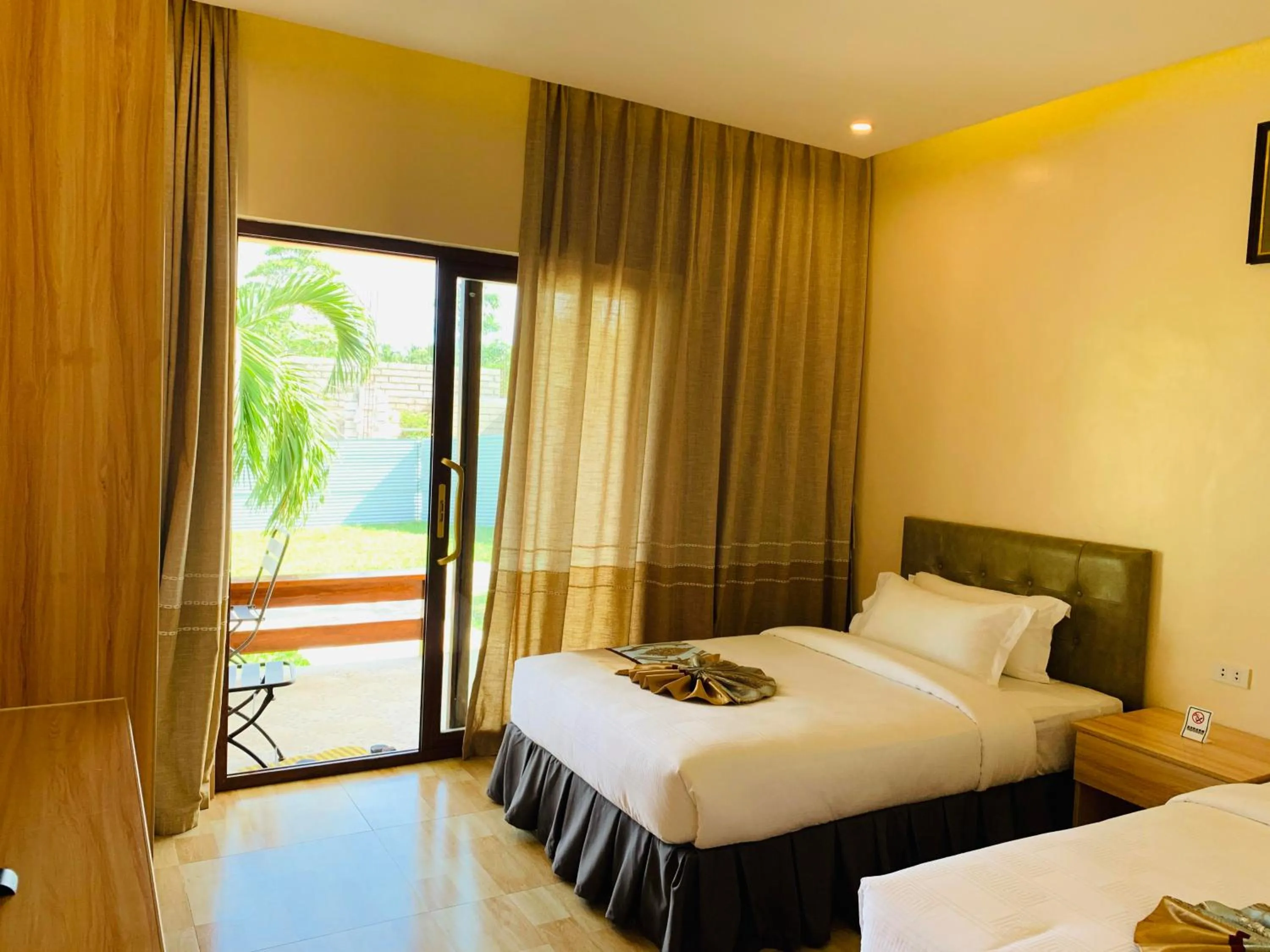 Bed in Camotes Ocean Heaven Resort