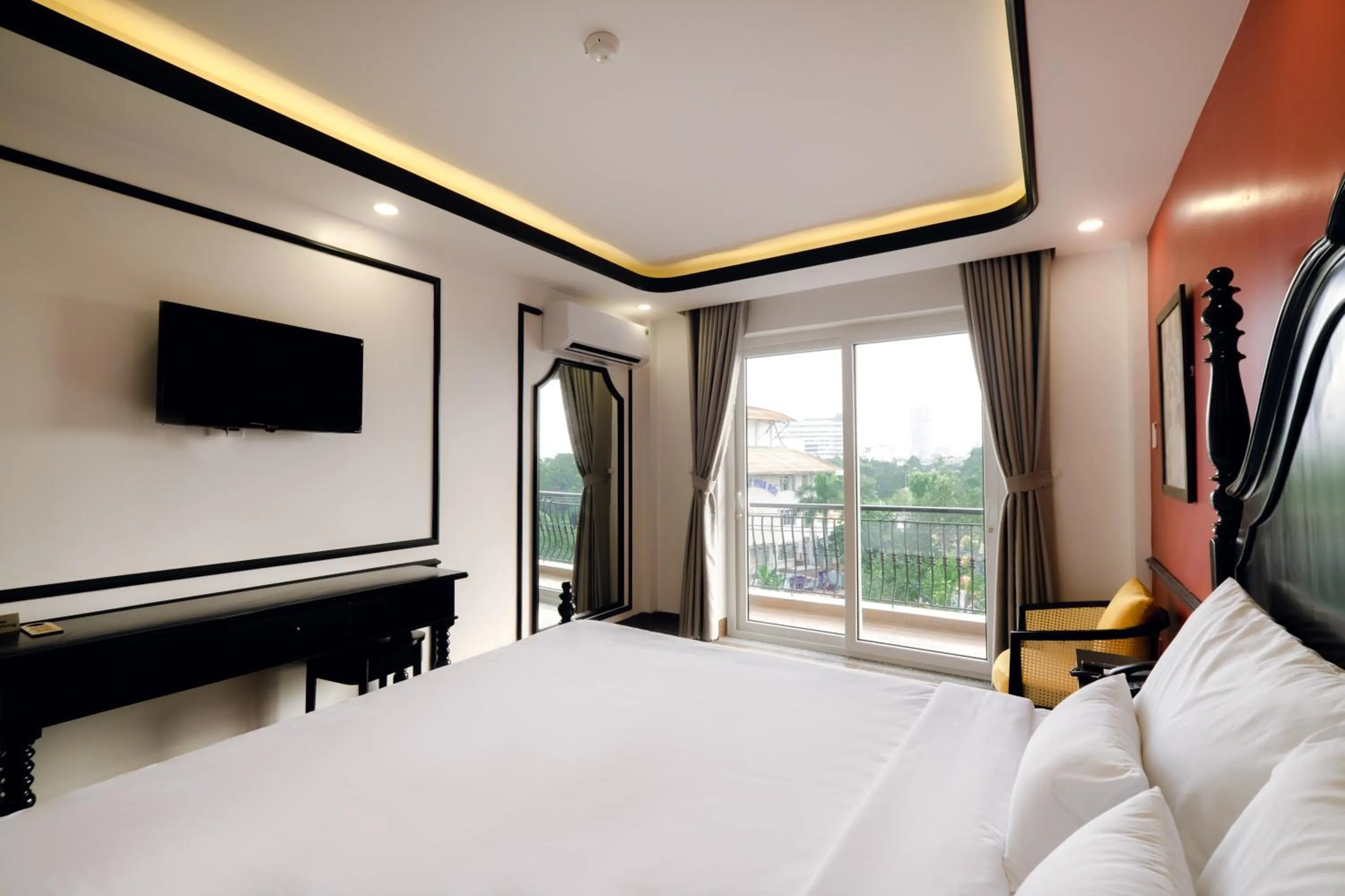 Balcony/Terrace, Bed in The Fancy House