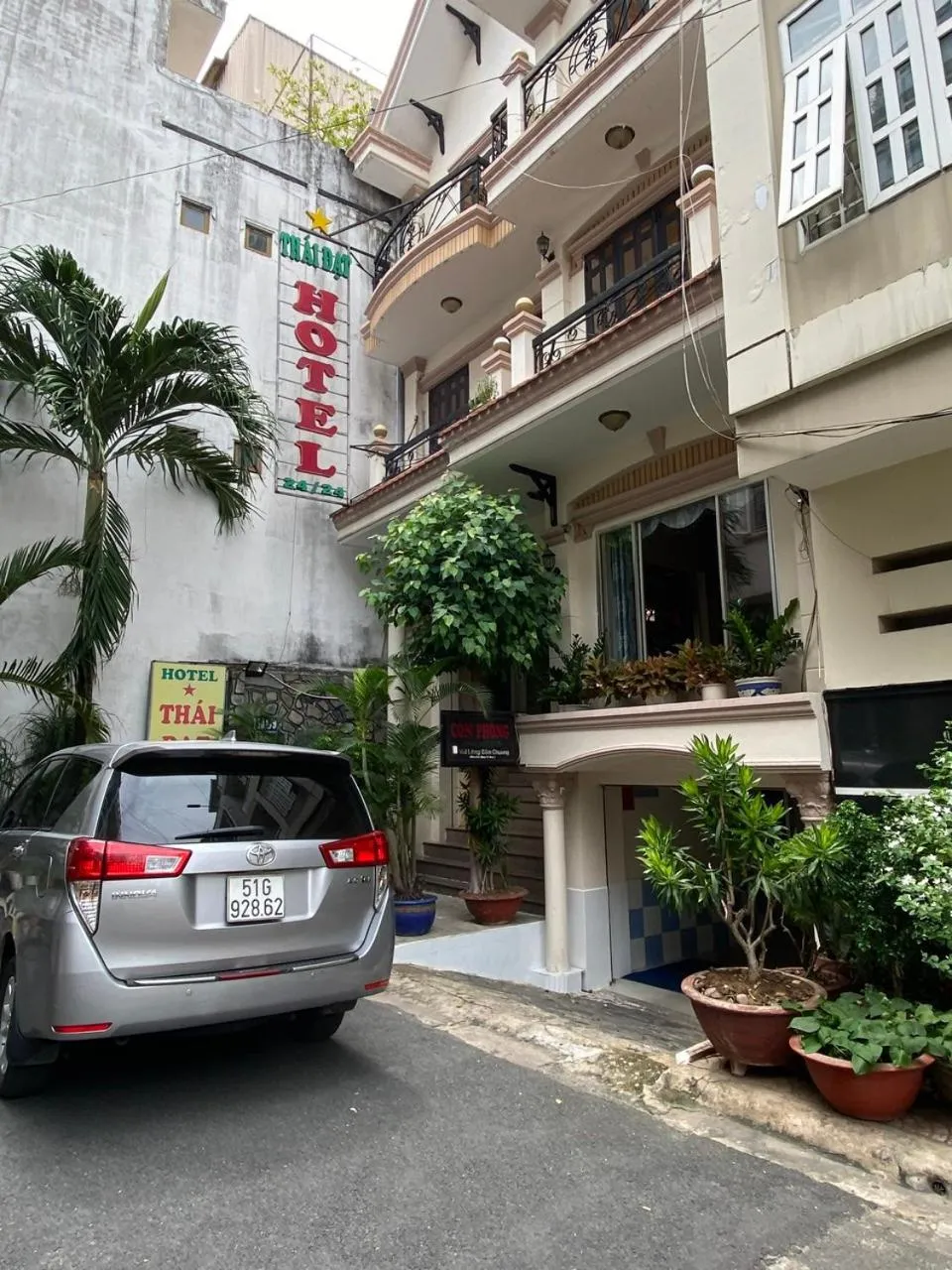 Property building in Thai Dat Hotel