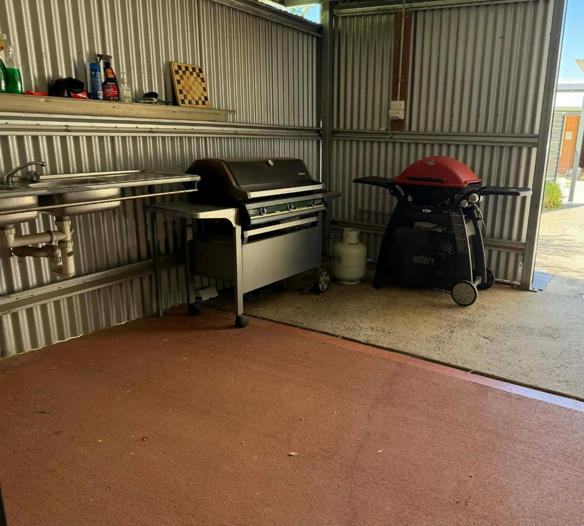 BBQ facilities in Mudgee Vineyard Motor Inn