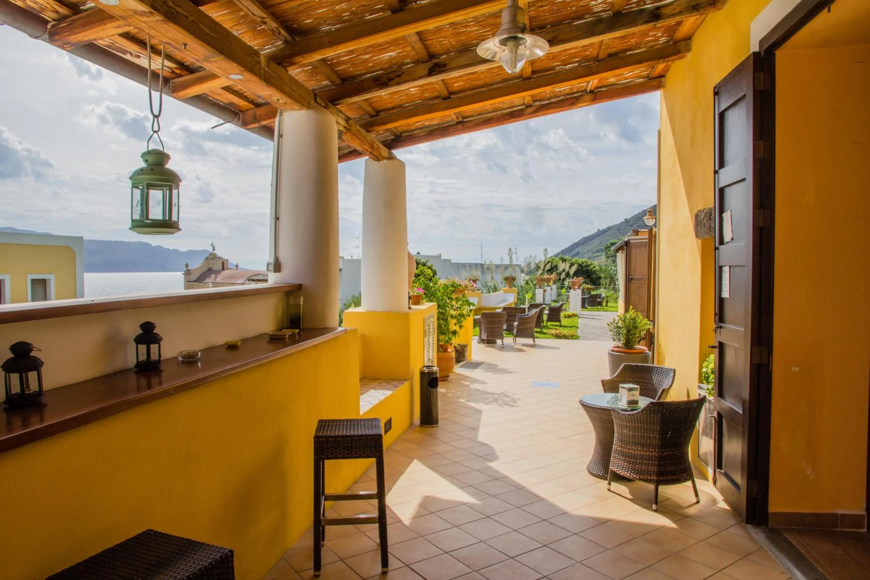 Facade/entrance in Hotel Arcangelo - Salina