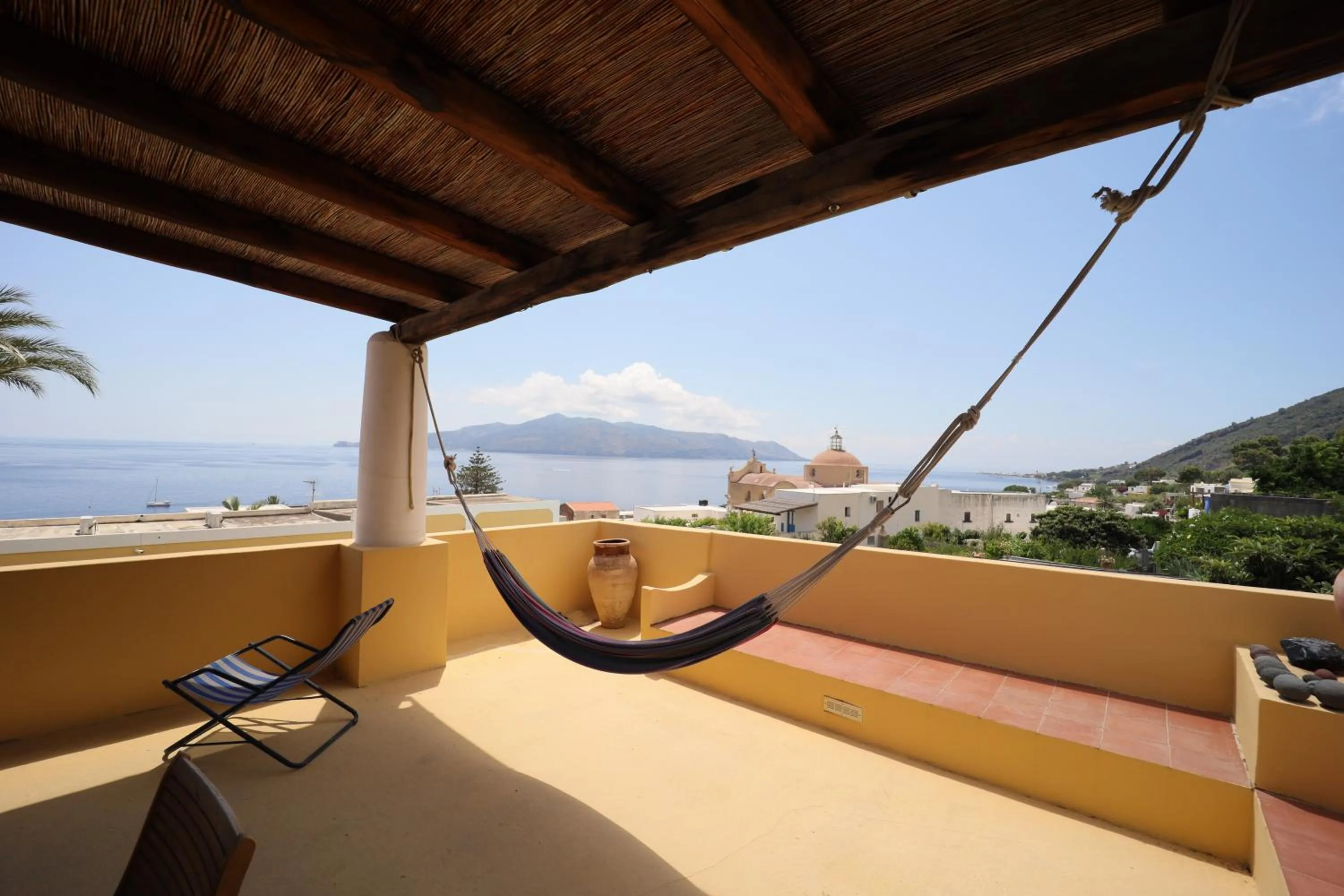 Balcony/Terrace in Hotel Arcangelo - Salina