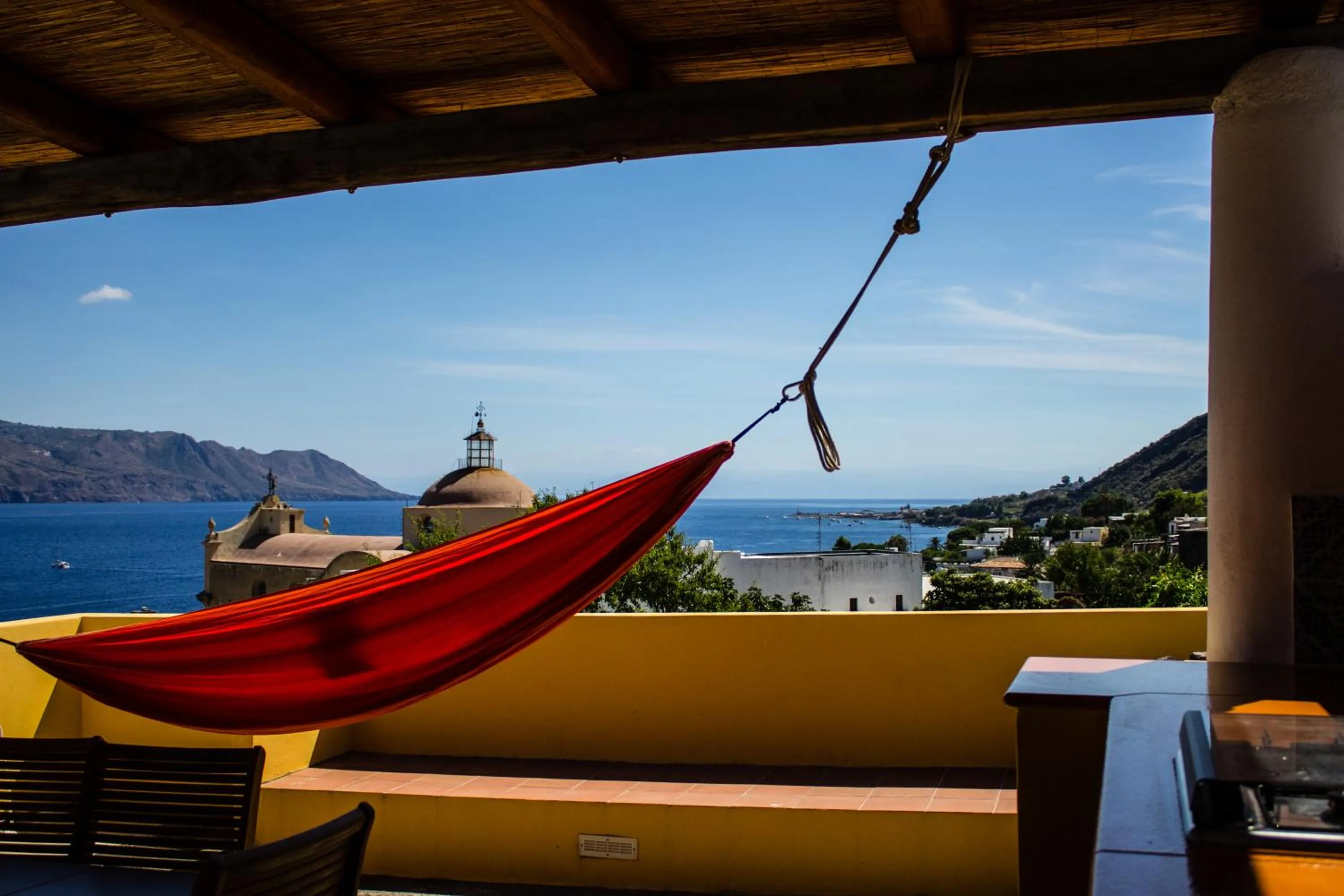 Patio in Hotel Arcangelo - Salina