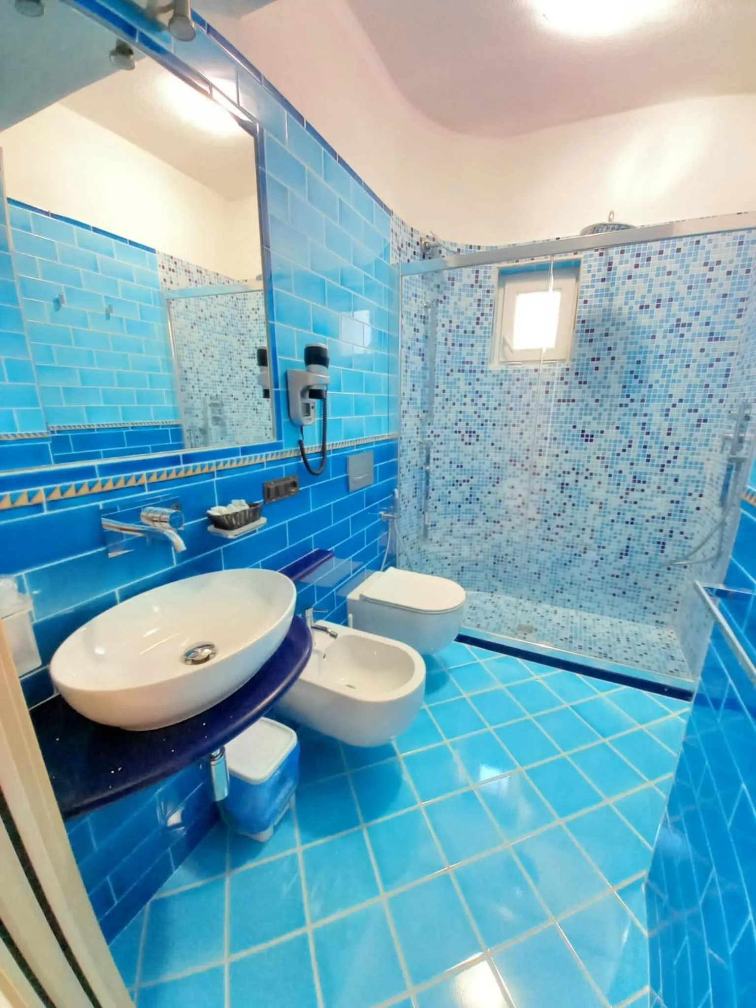 Shower in Hotel Villa Cimmentorosso