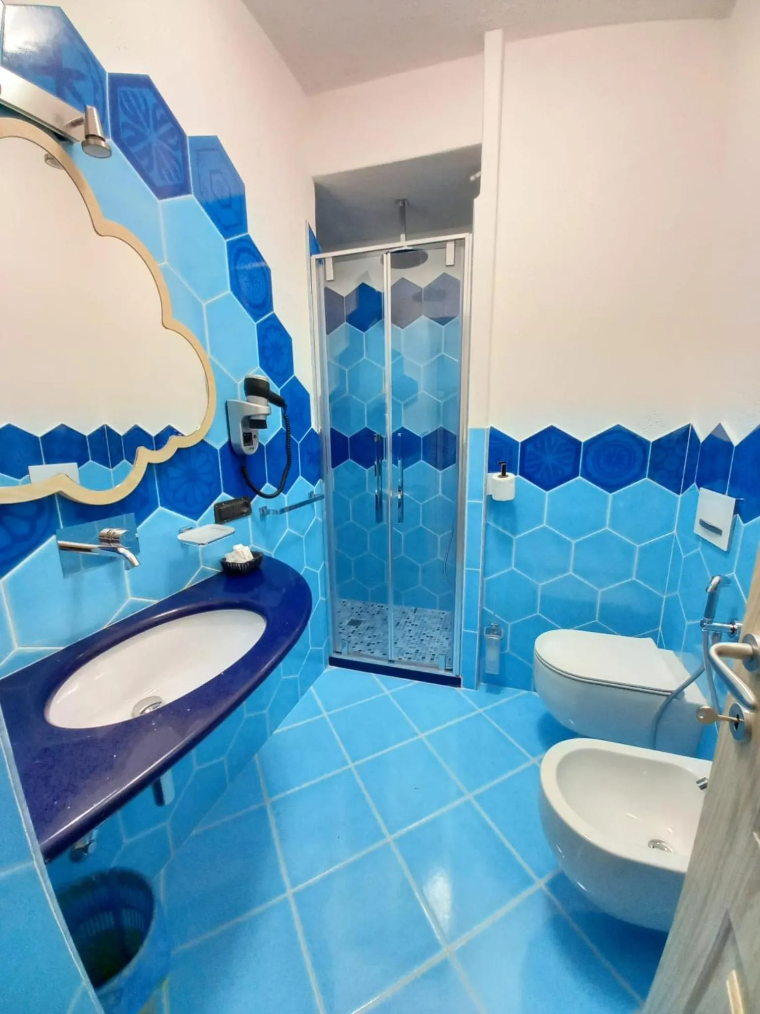 Shower in Hotel Villa Cimmentorosso