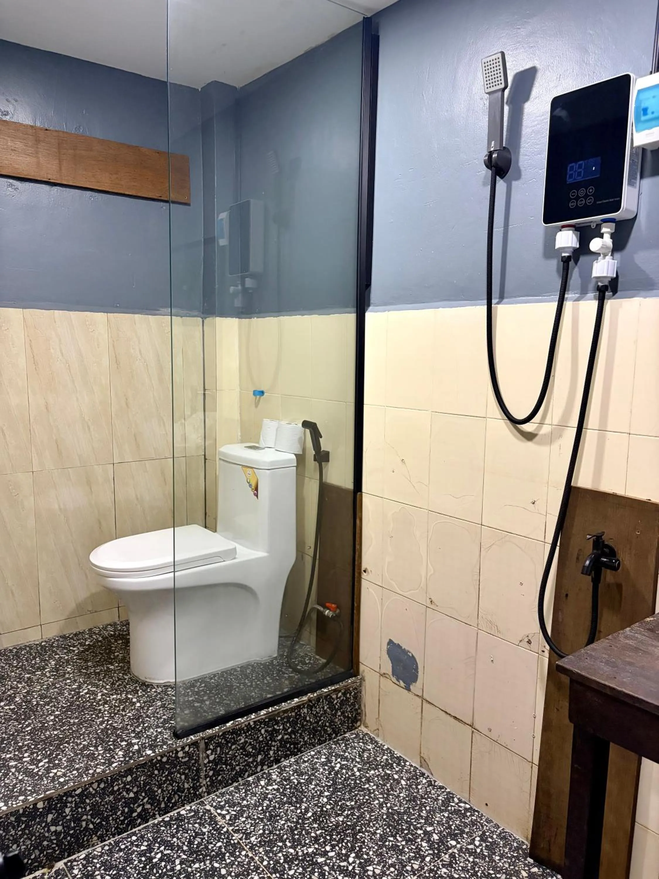 Toilet in River Nest Hostel