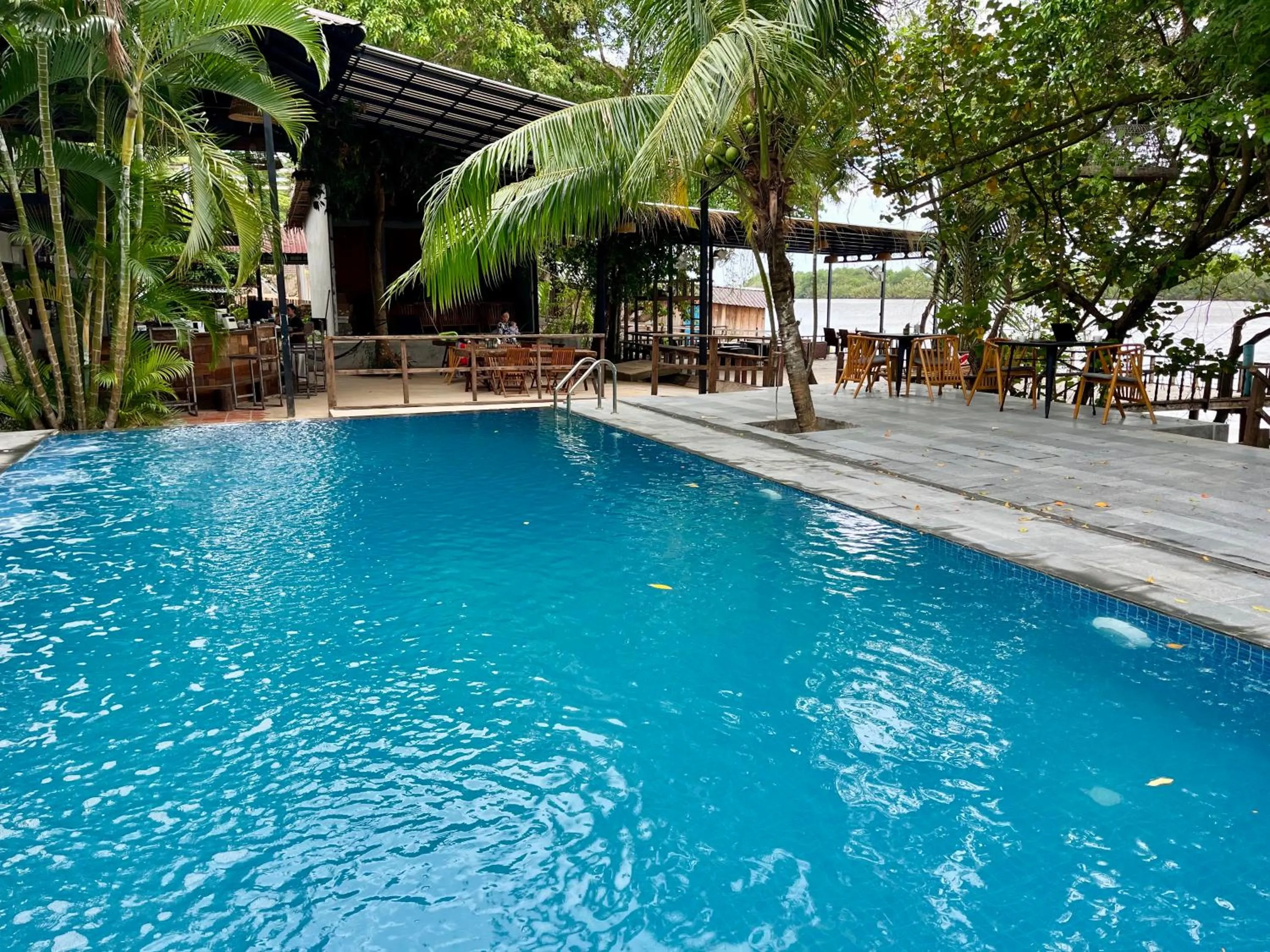Swimming pool in River Nest Hostel