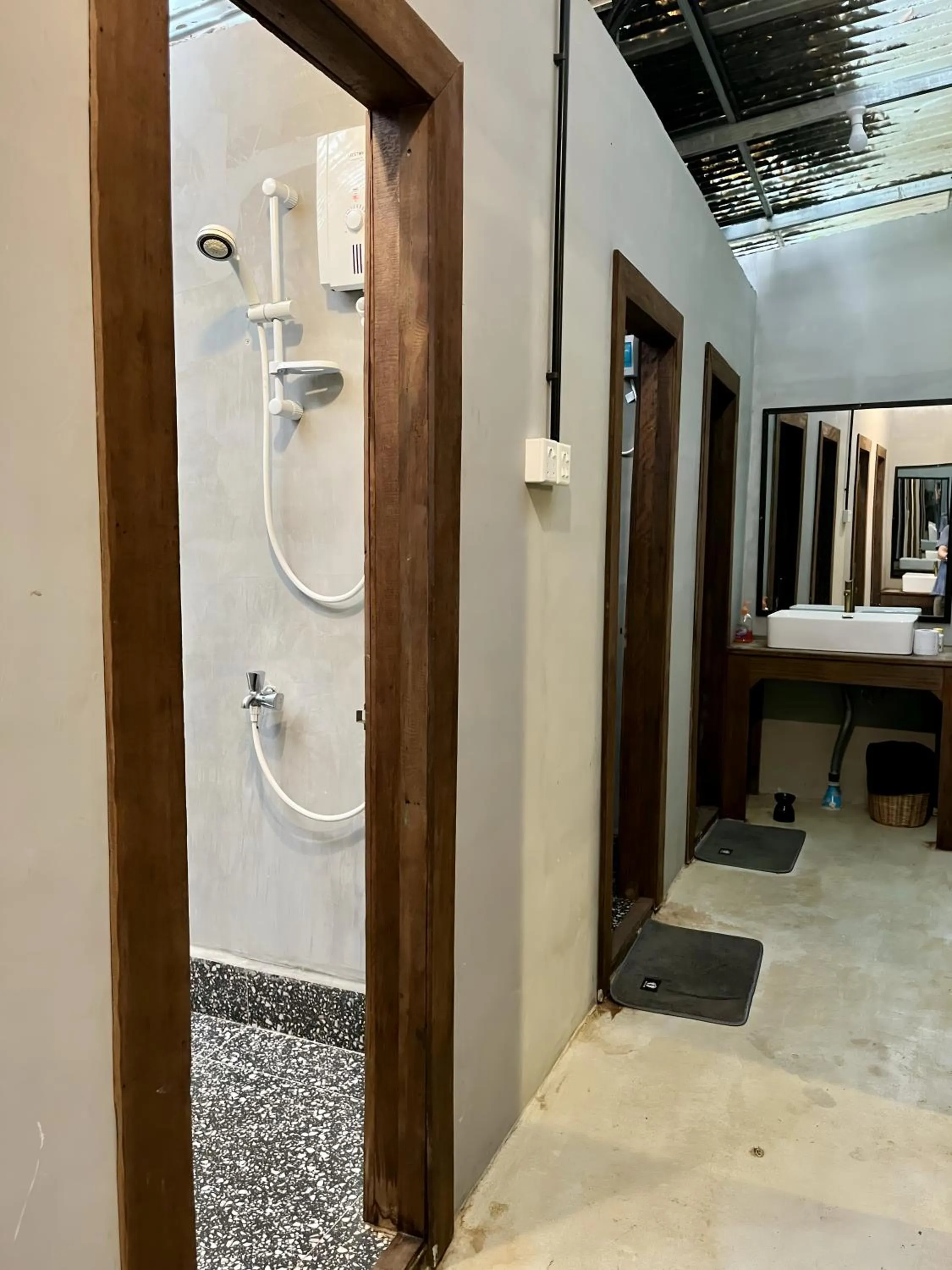 Shower in River Nest Hostel