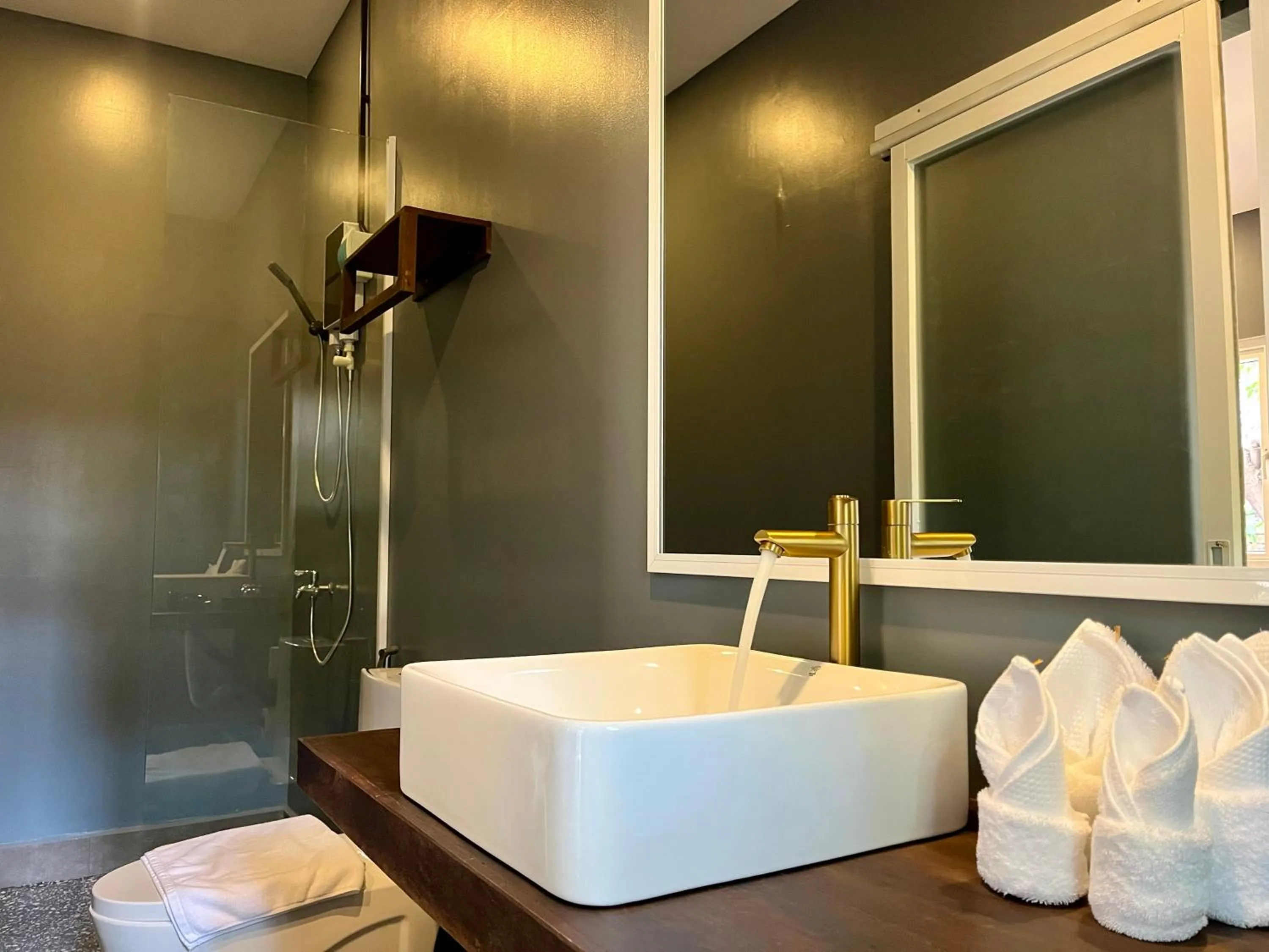 Shower in River Nest Hostel