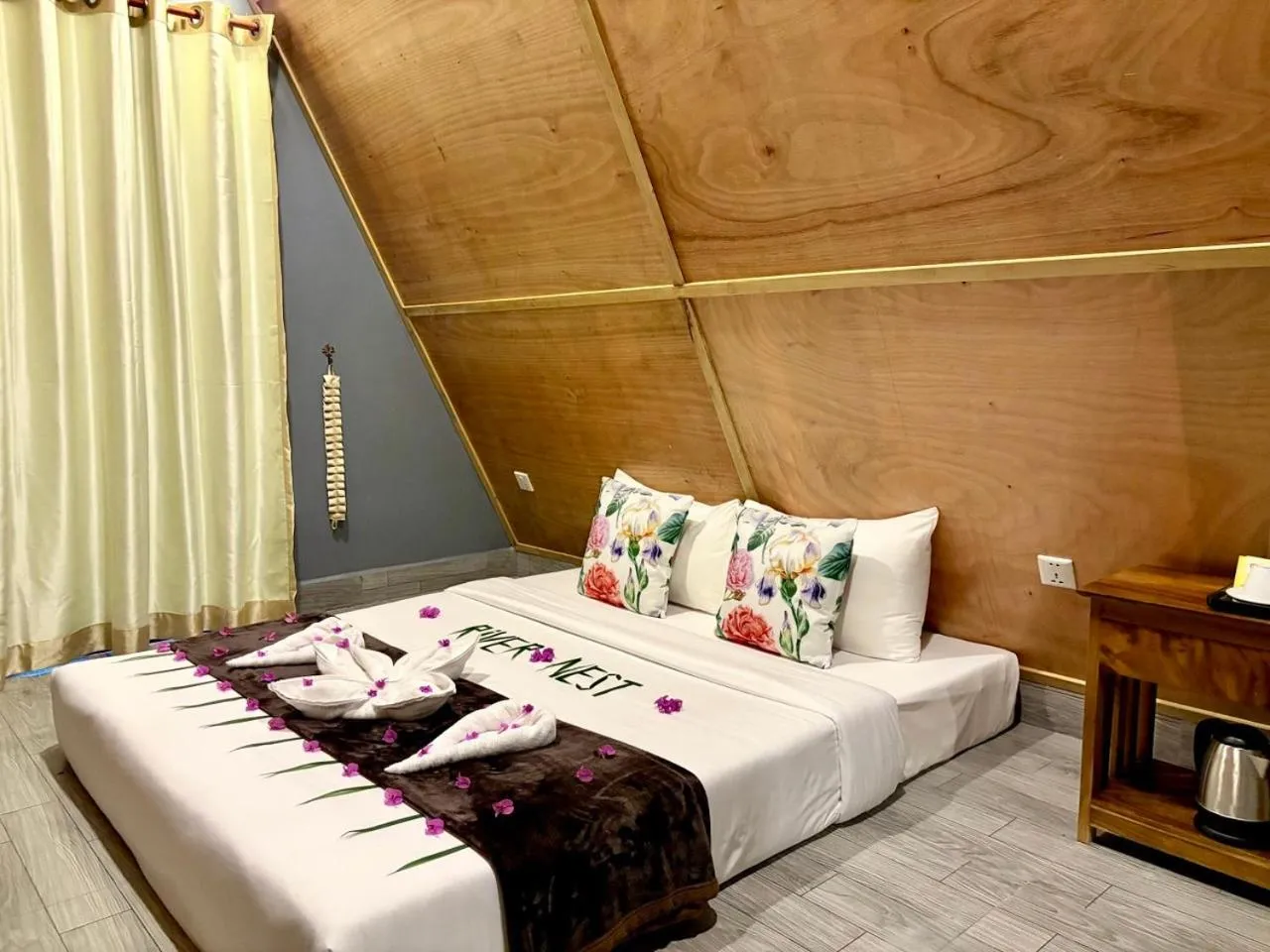 Bedroom, Bed in River Nest Hostel