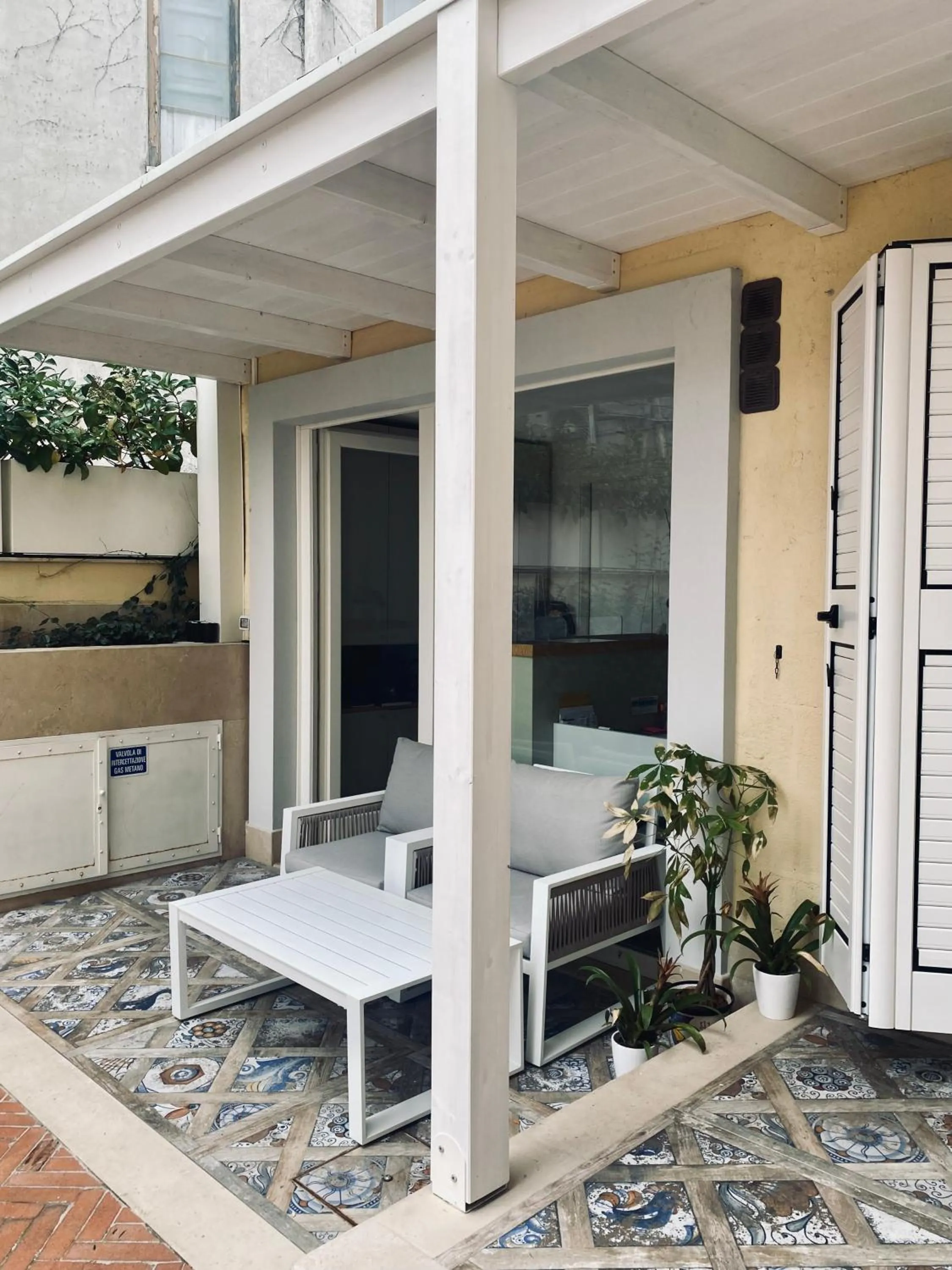 Patio in Euvodia Luxury Rooms