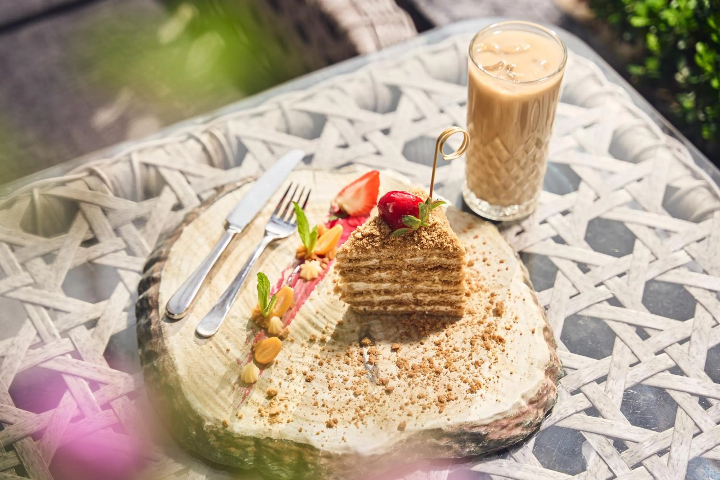 Food and drinks in Kaila City Hotel