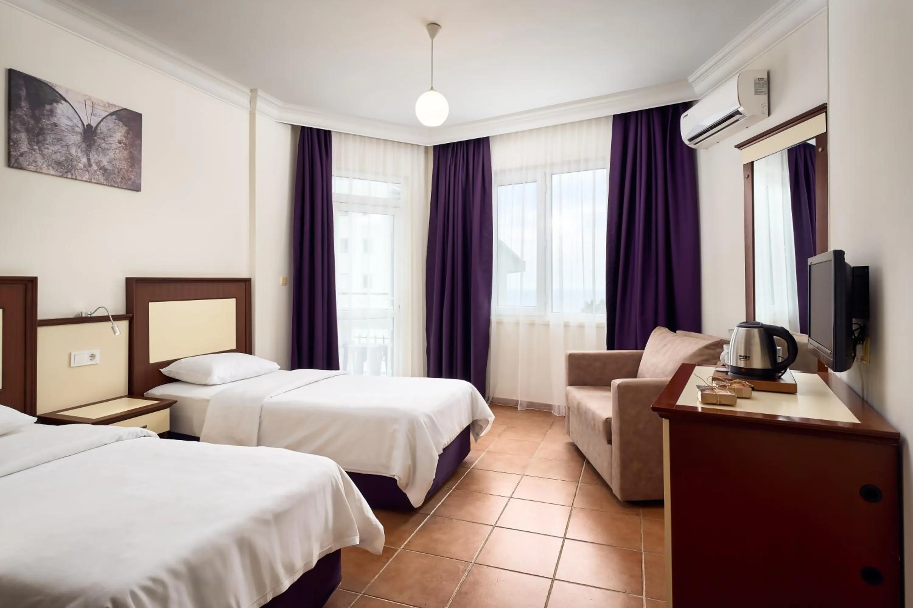 TV and multimedia, Bed in Kaila City Hotel