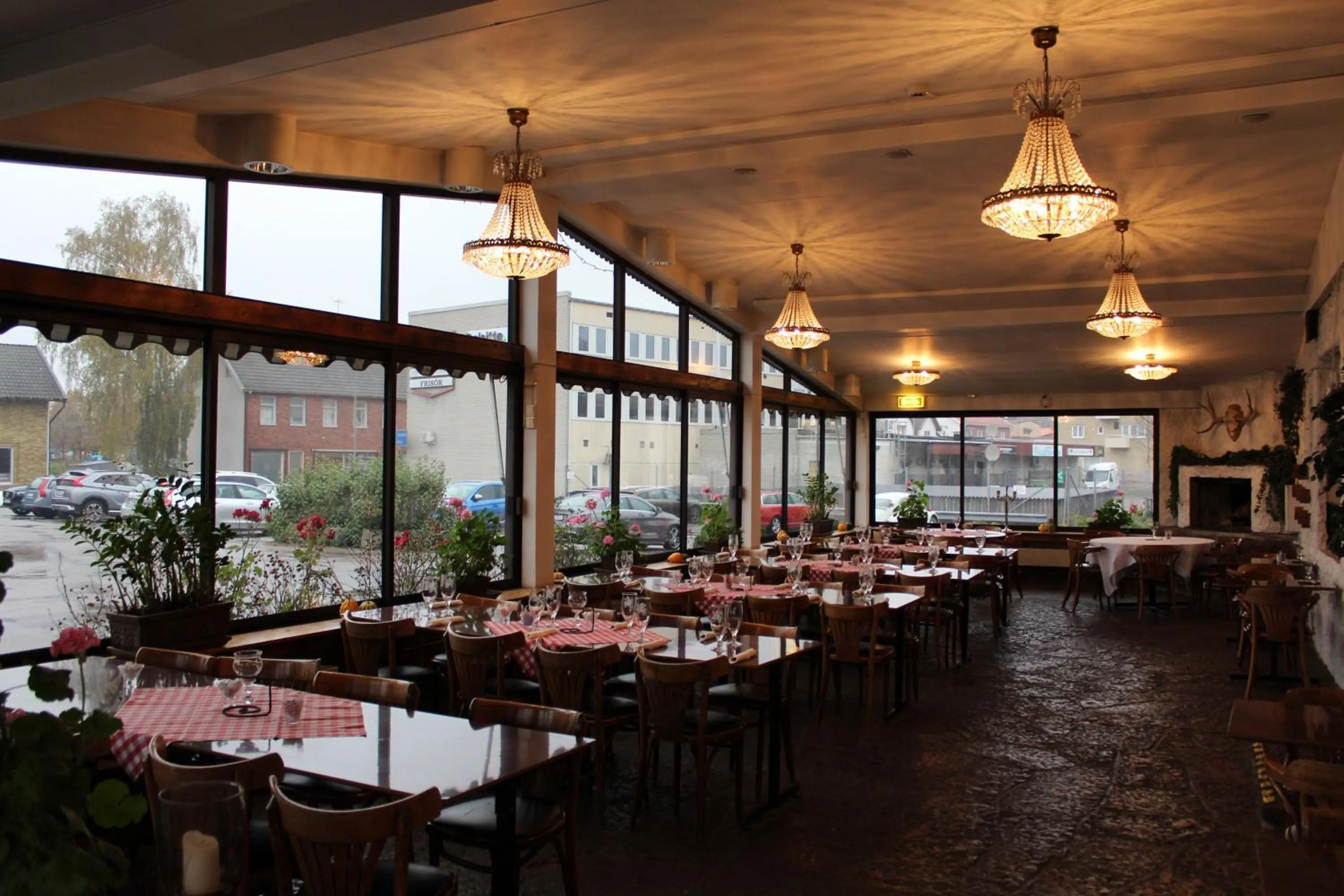 Restaurant/places to eat in Hotell Amigo