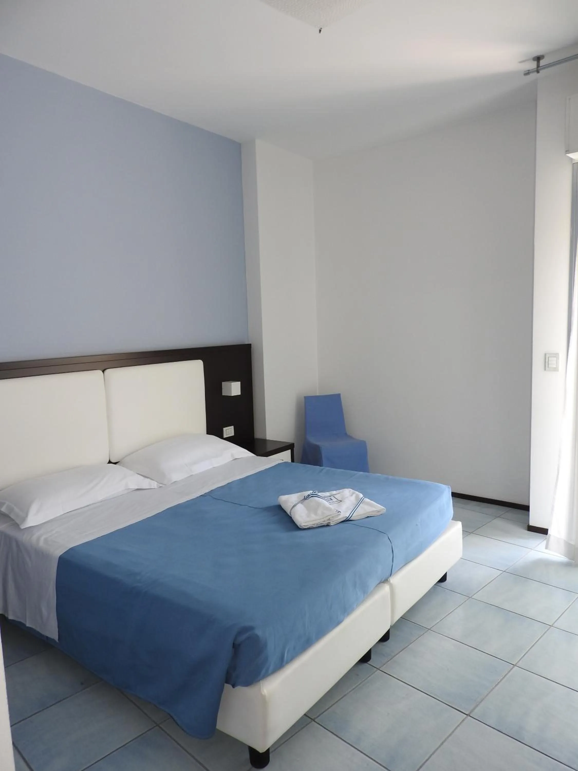 Photo of the whole room in Hotel Lido