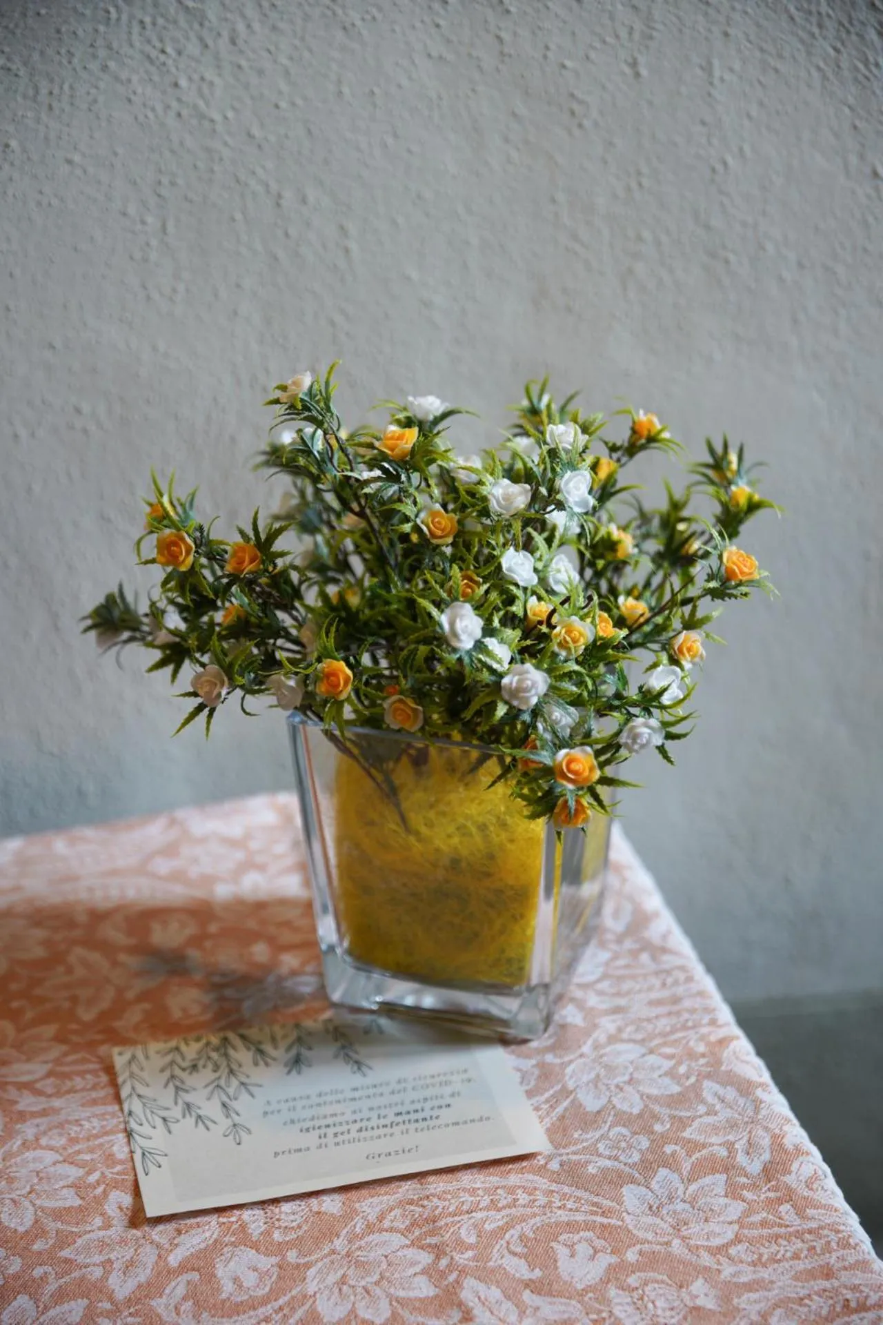 Communal lounge/ TV room in Locanda Del Viandante B&B