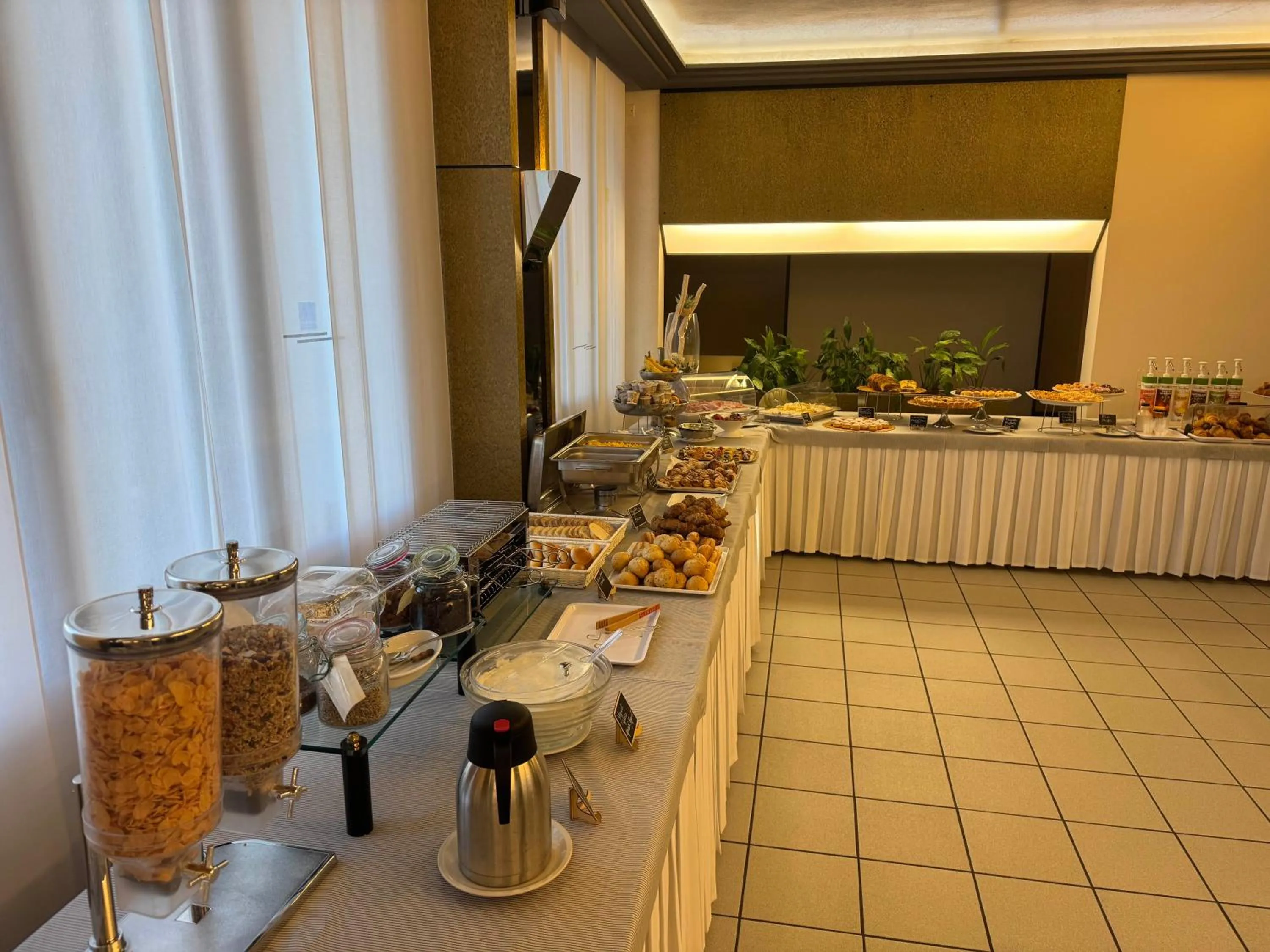 Breakfast in Park Hotel