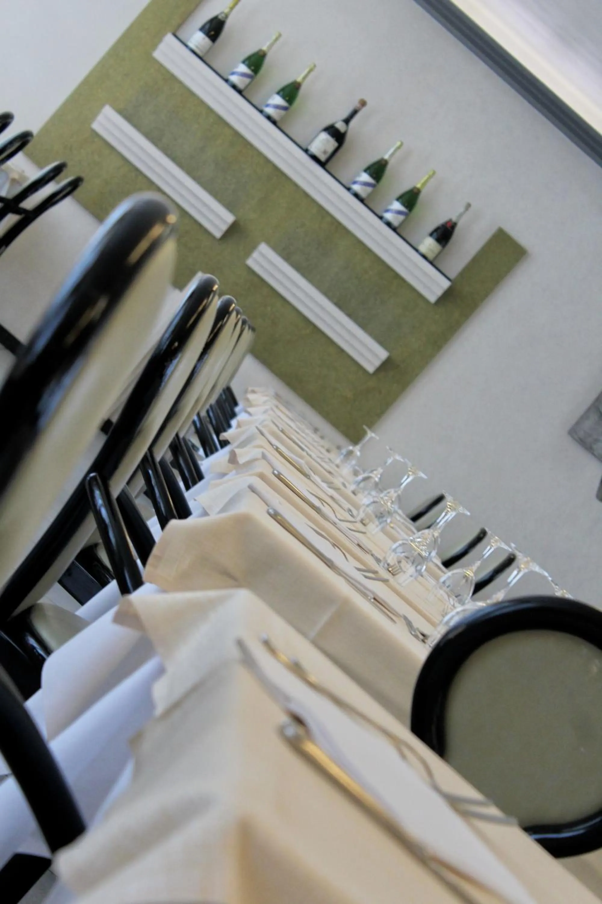 Restaurant/places to eat in Park Hotel