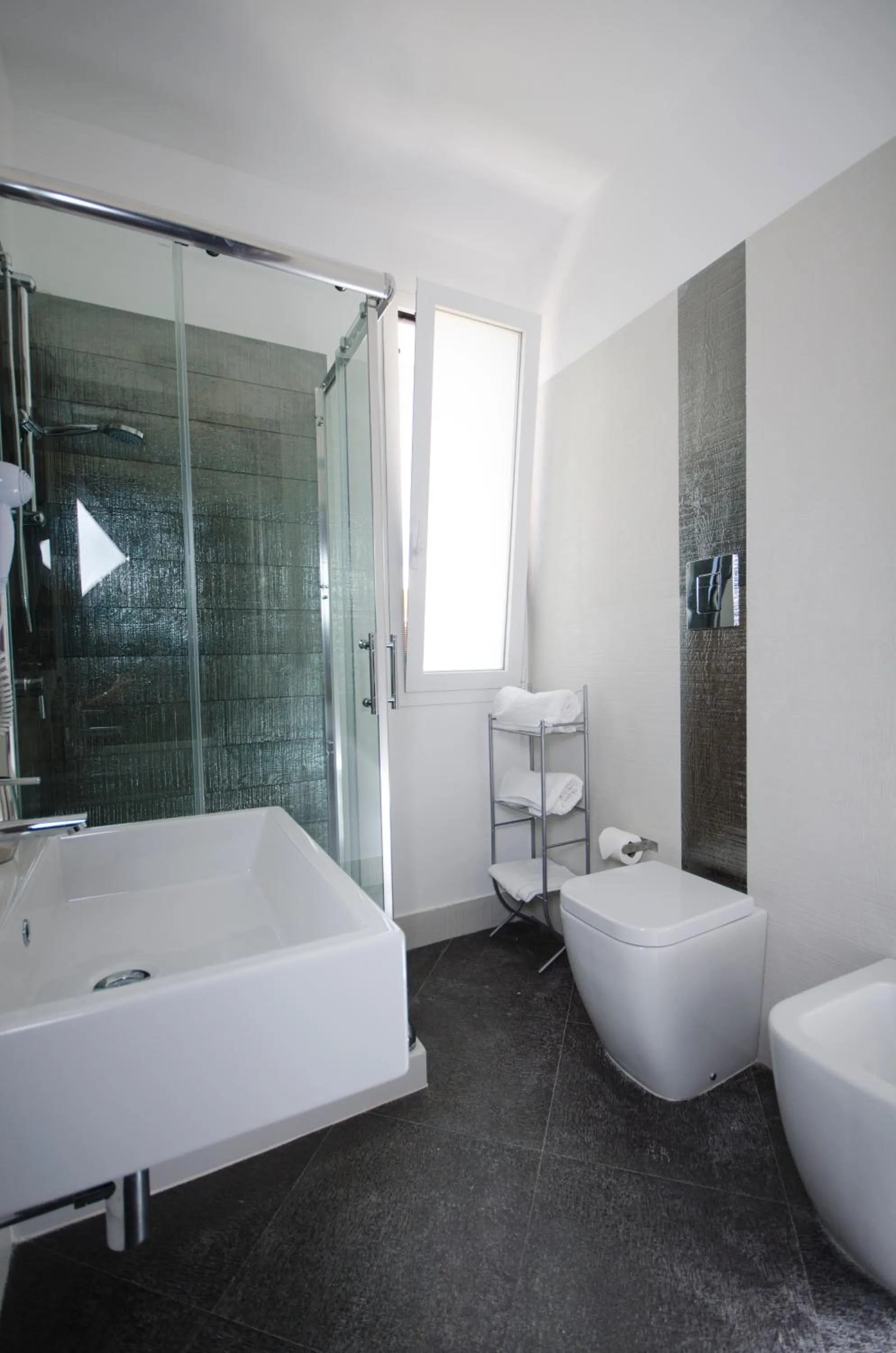 Bathroom in Hotel Rainbow Resort