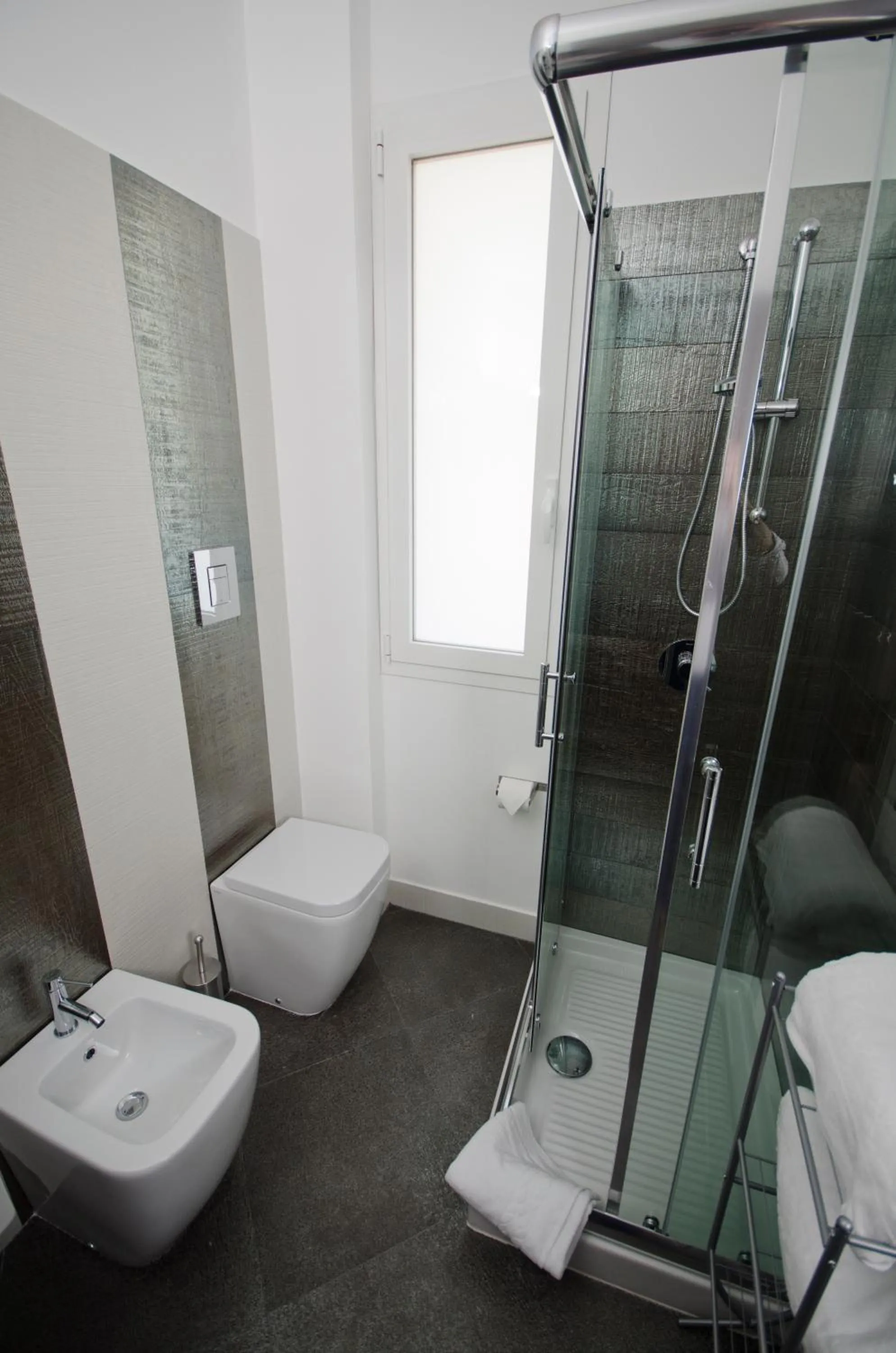 Bathroom in Hotel Rainbow Resort