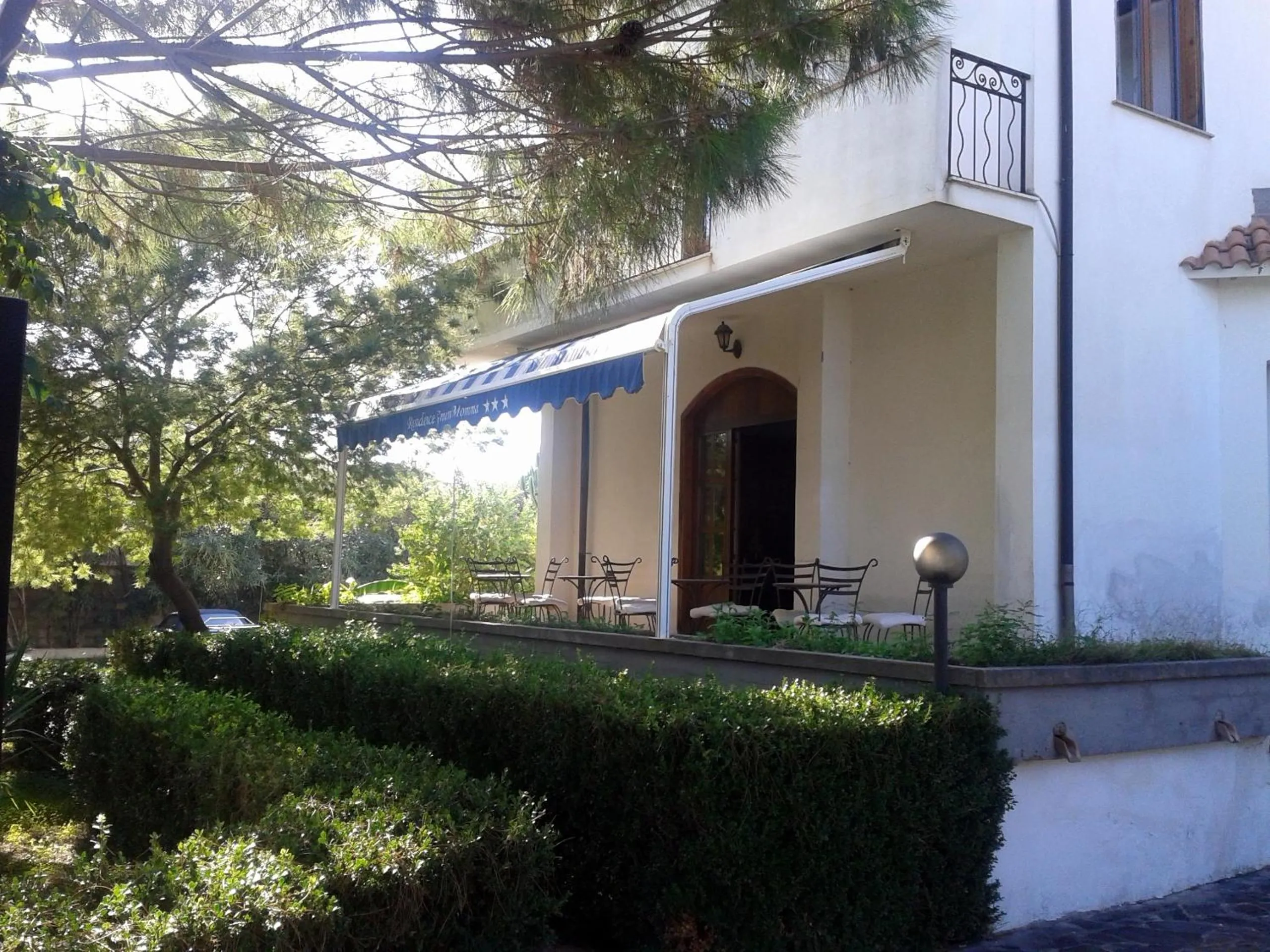 Garden view in Residence Gnura Momma