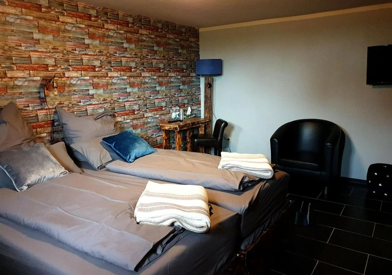 Bedroom, Bed in Hotel Geismarburg