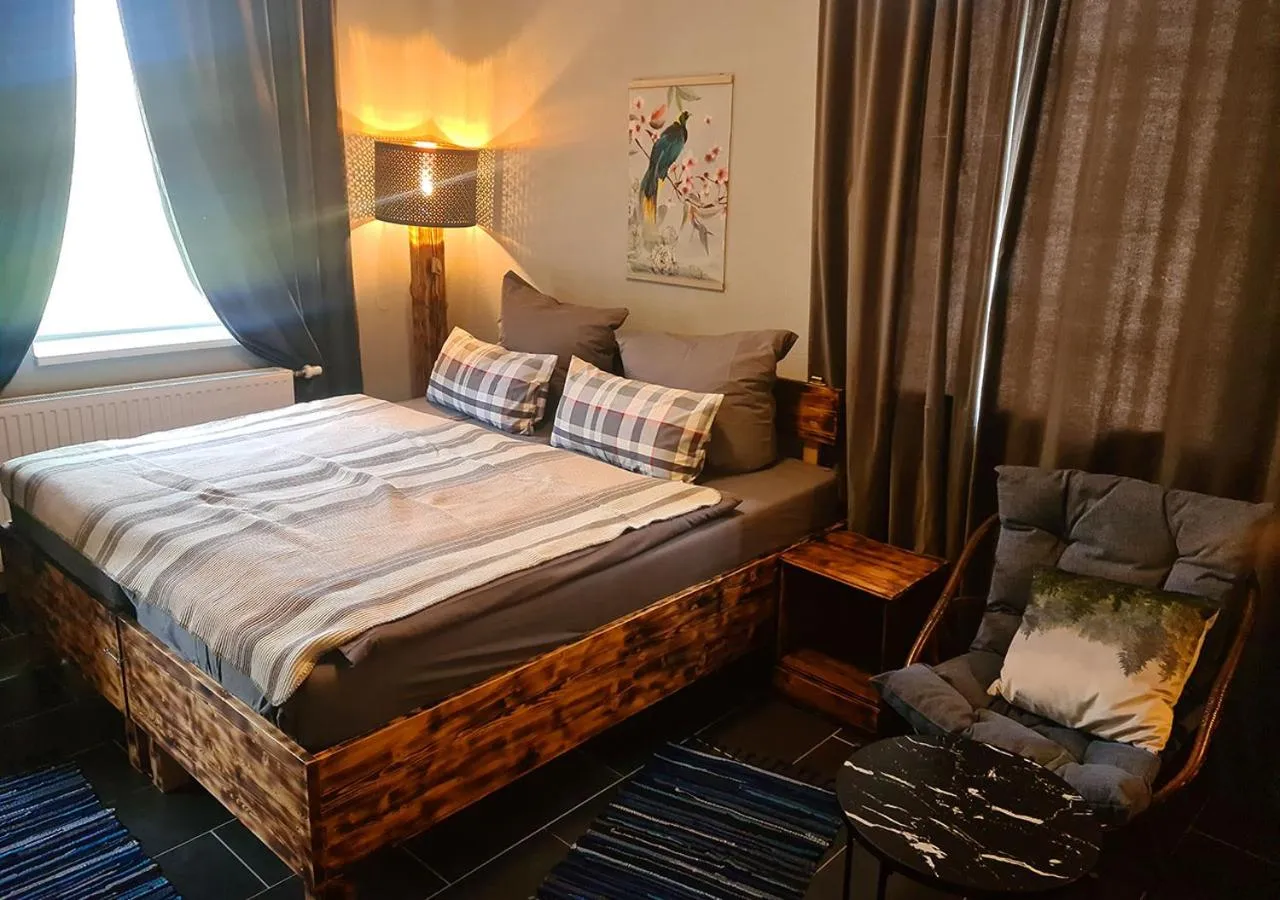 Bedroom, Bed in Hotel Geismarburg