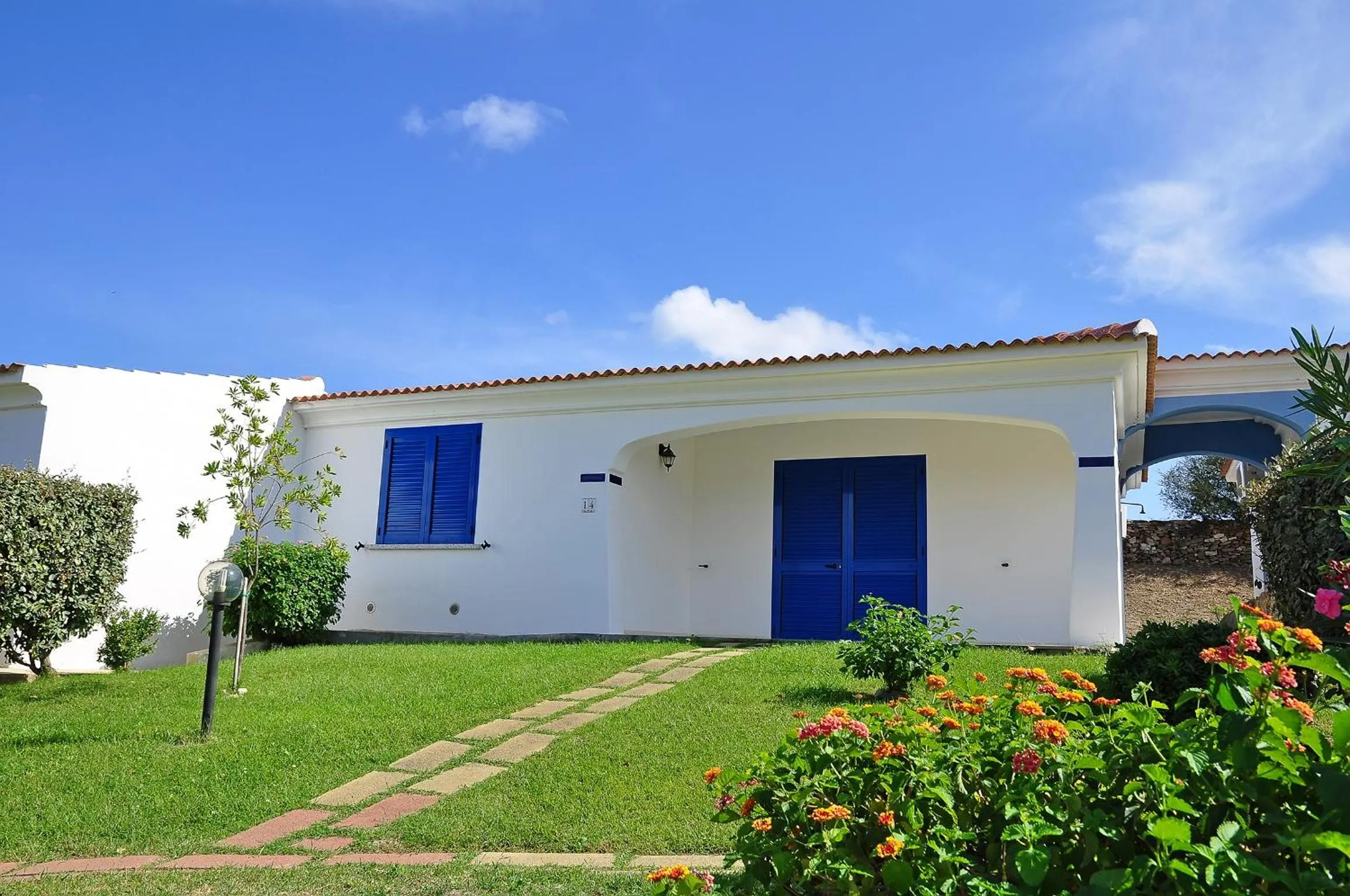 Garden view in Residenze Mare e Pineta