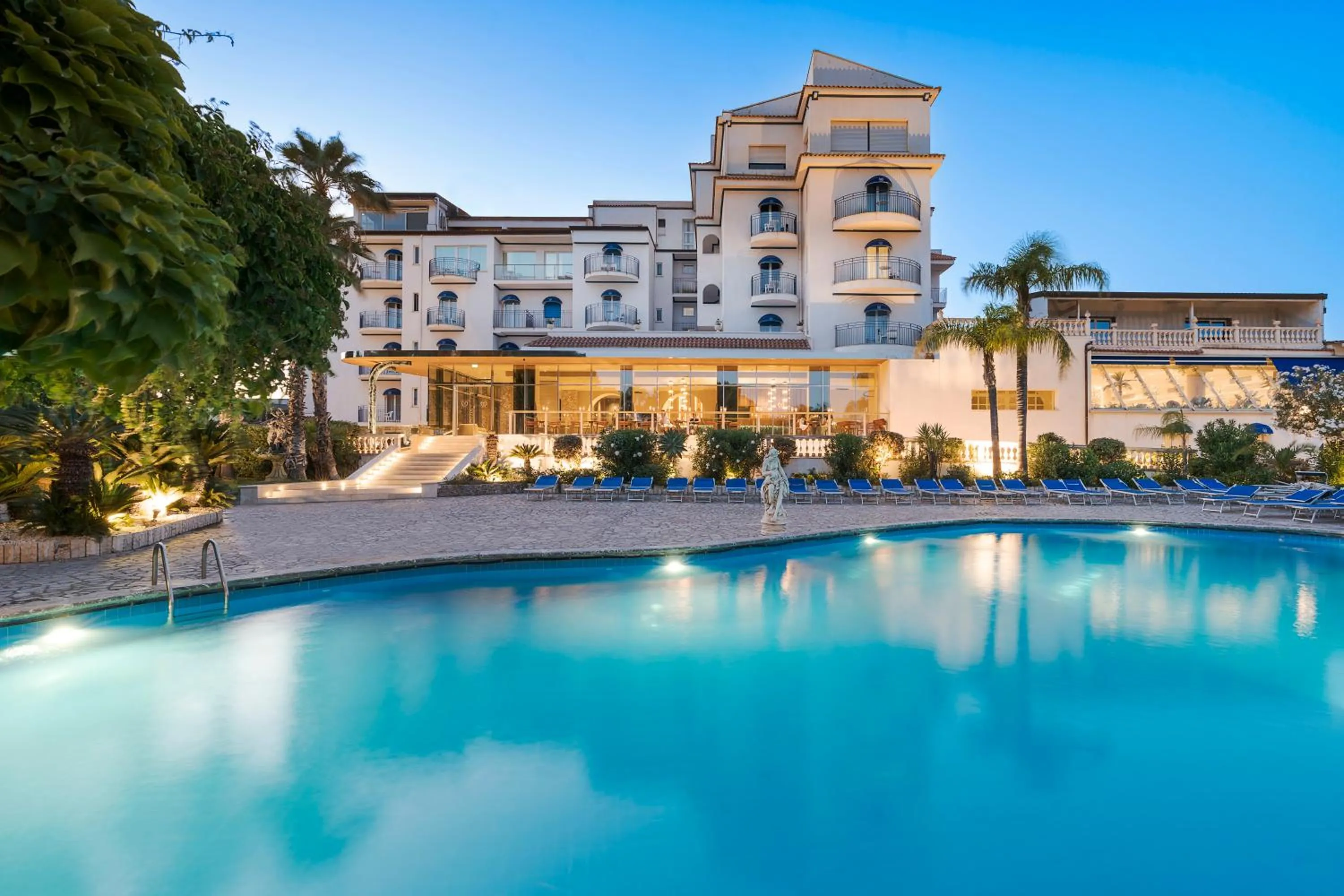 Swimming pool in Sant Alphio Garden Hotel & SPA