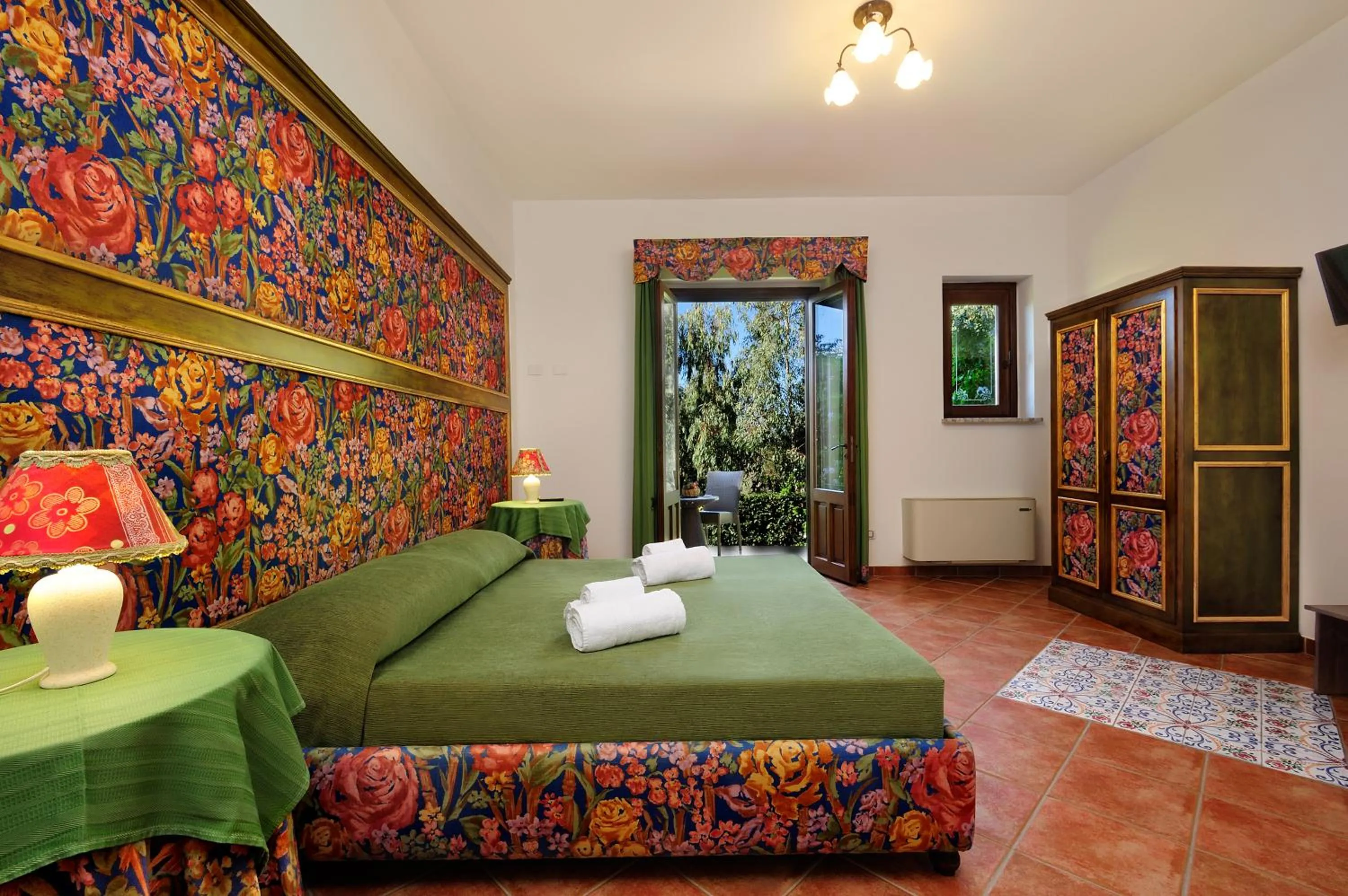 Photo of the whole room, Bed in Villa Dafne